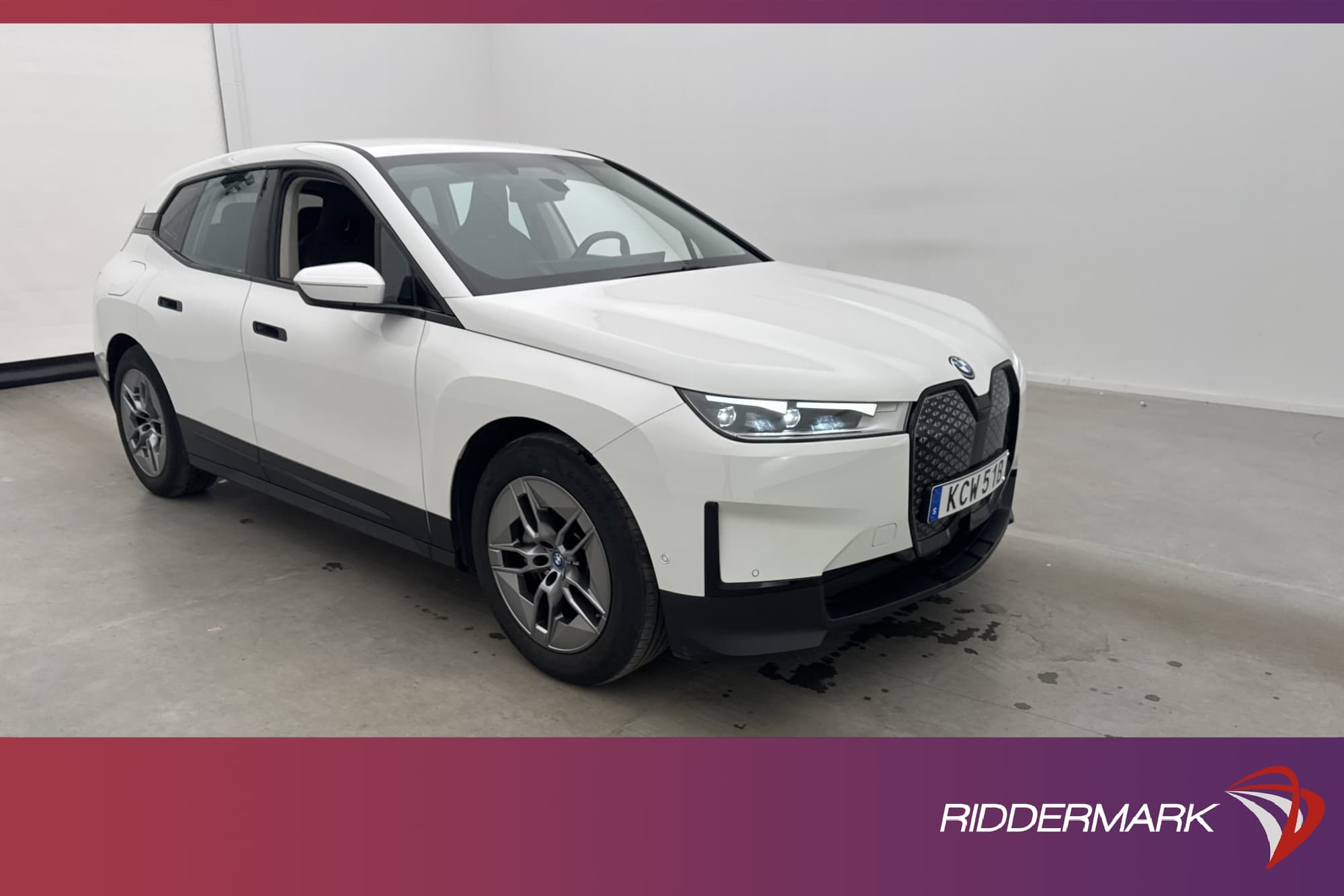 BMW iX xDrive40 326hk