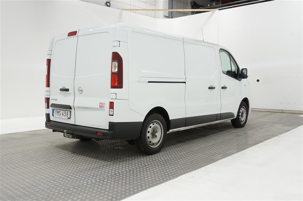 Nissan NV300 1.6 dCi Eu6 125hk L2 Drag Värmare Moms 