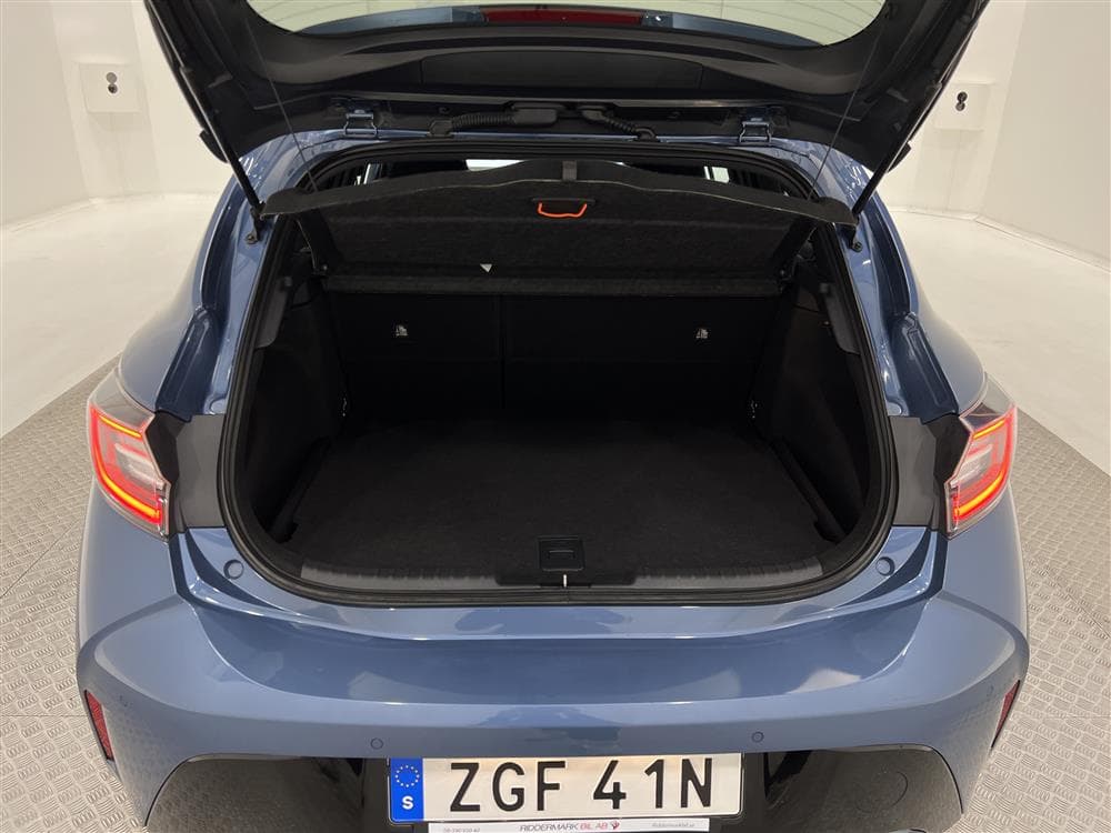 Toyota Corolla 2.0 Hybrid 180hk B-Kam L-Assist Miracast