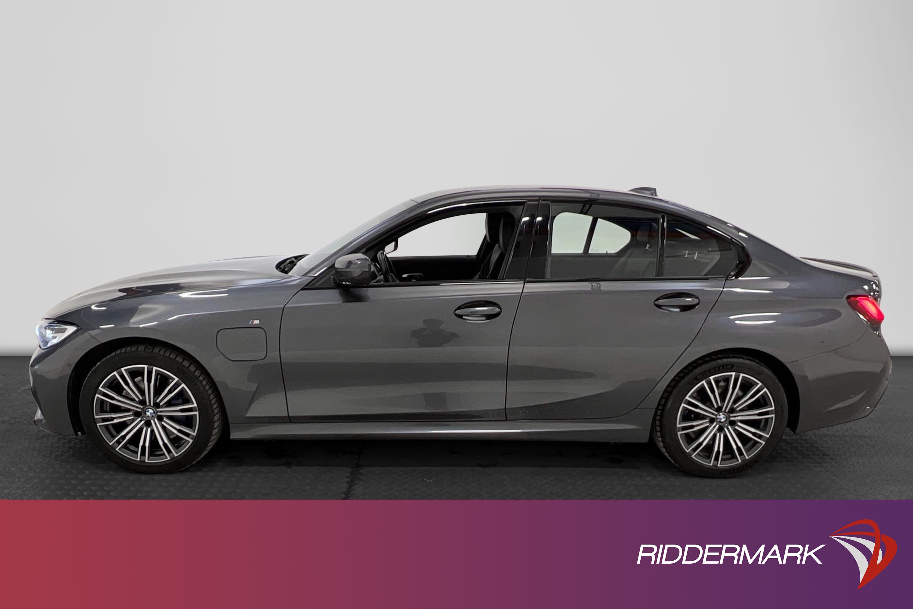 BMW 330e Sedan 292hk