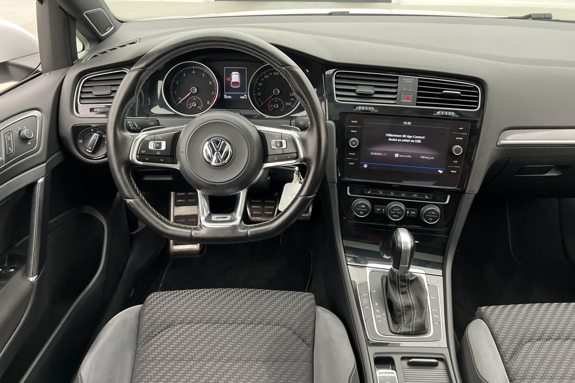 Volkswagen Golf TSI 150hk R-Line Dynaudio Taklucka CarPlay