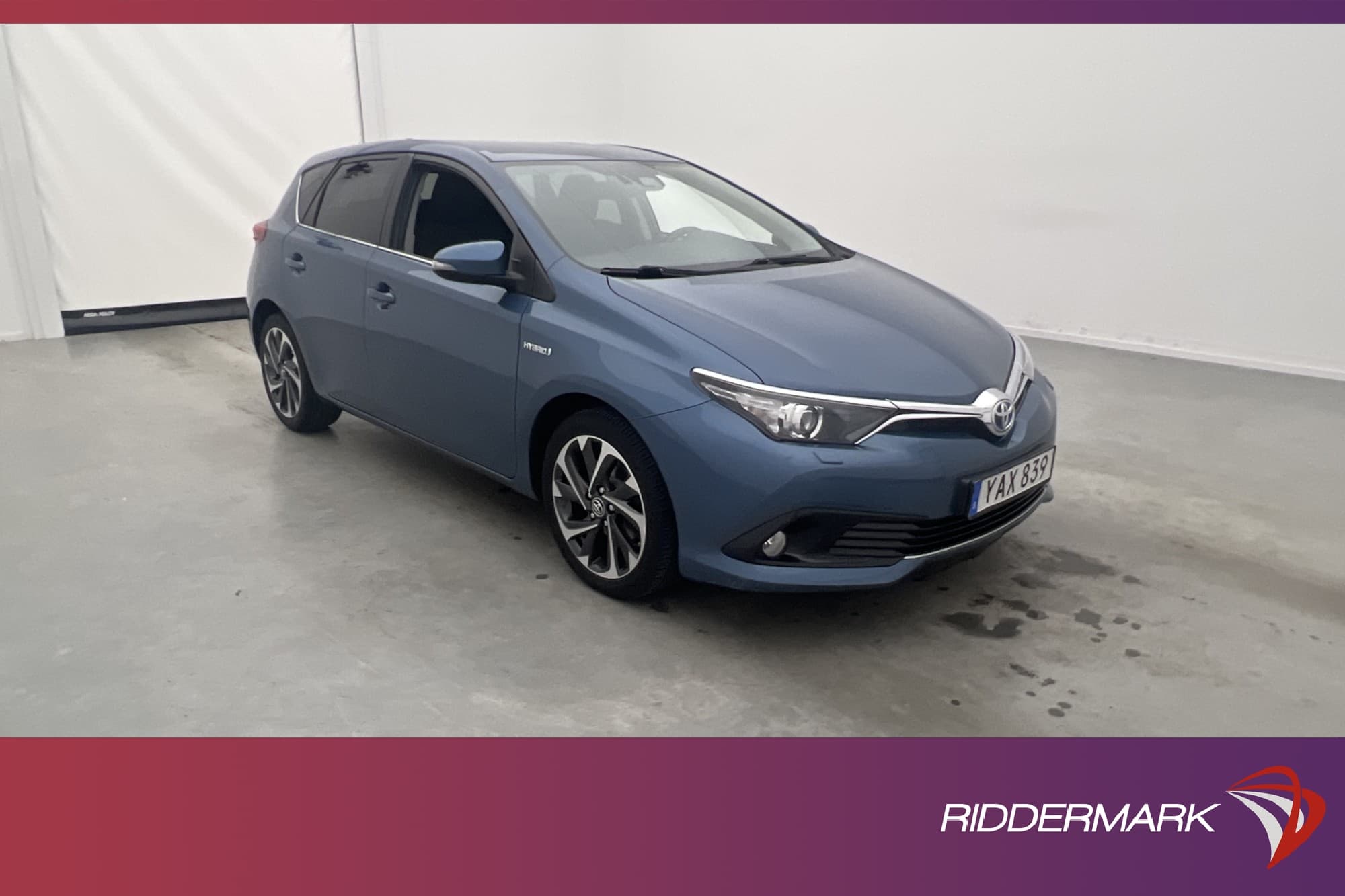 Toyota Auris Hybrid 136hk