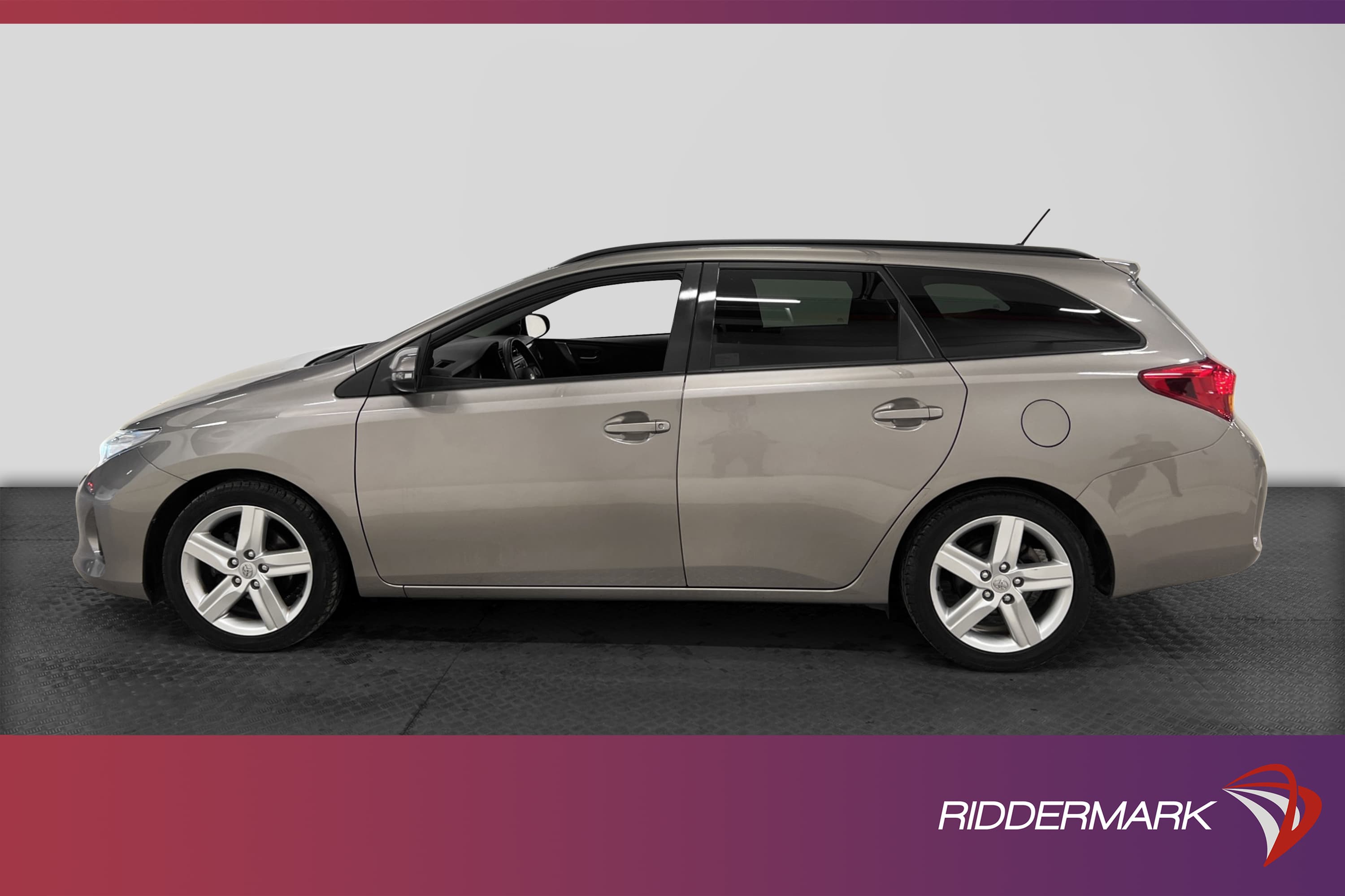 Toyota Auris Touring Sports