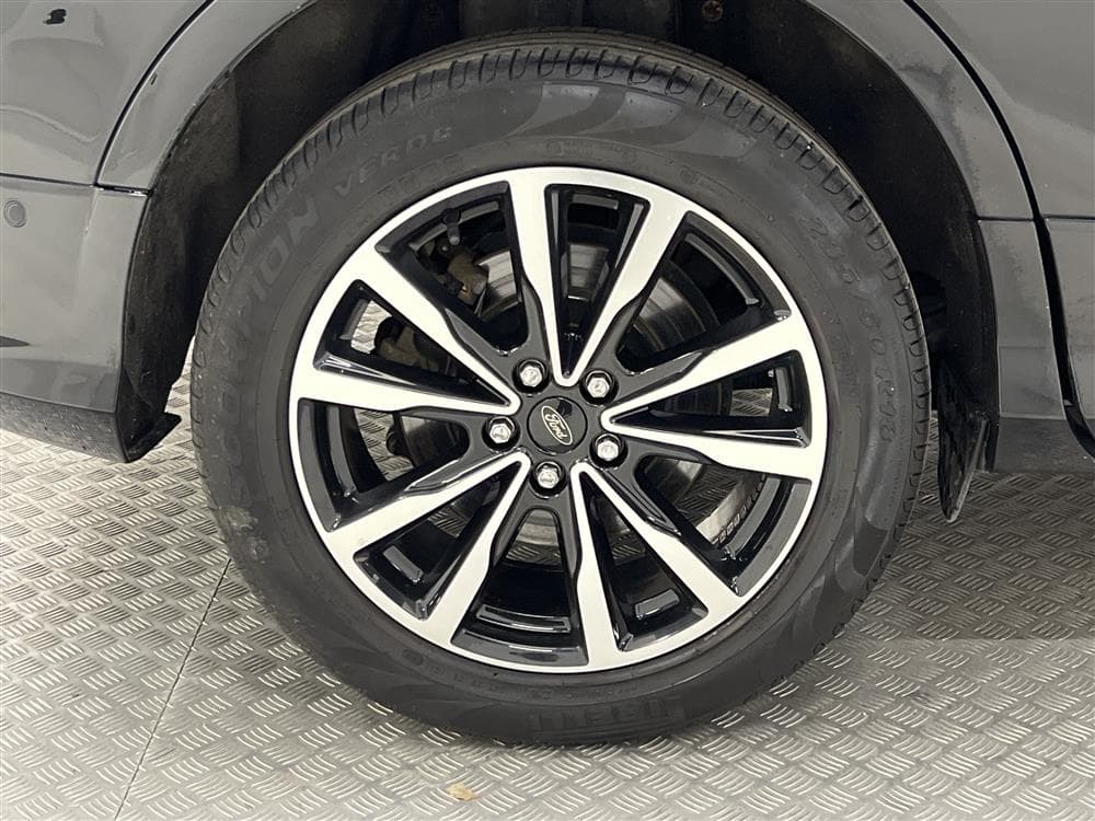 Ford Kuga 2.0 TDCi AWD 180hk ST-Line Kamera Drag Välservad