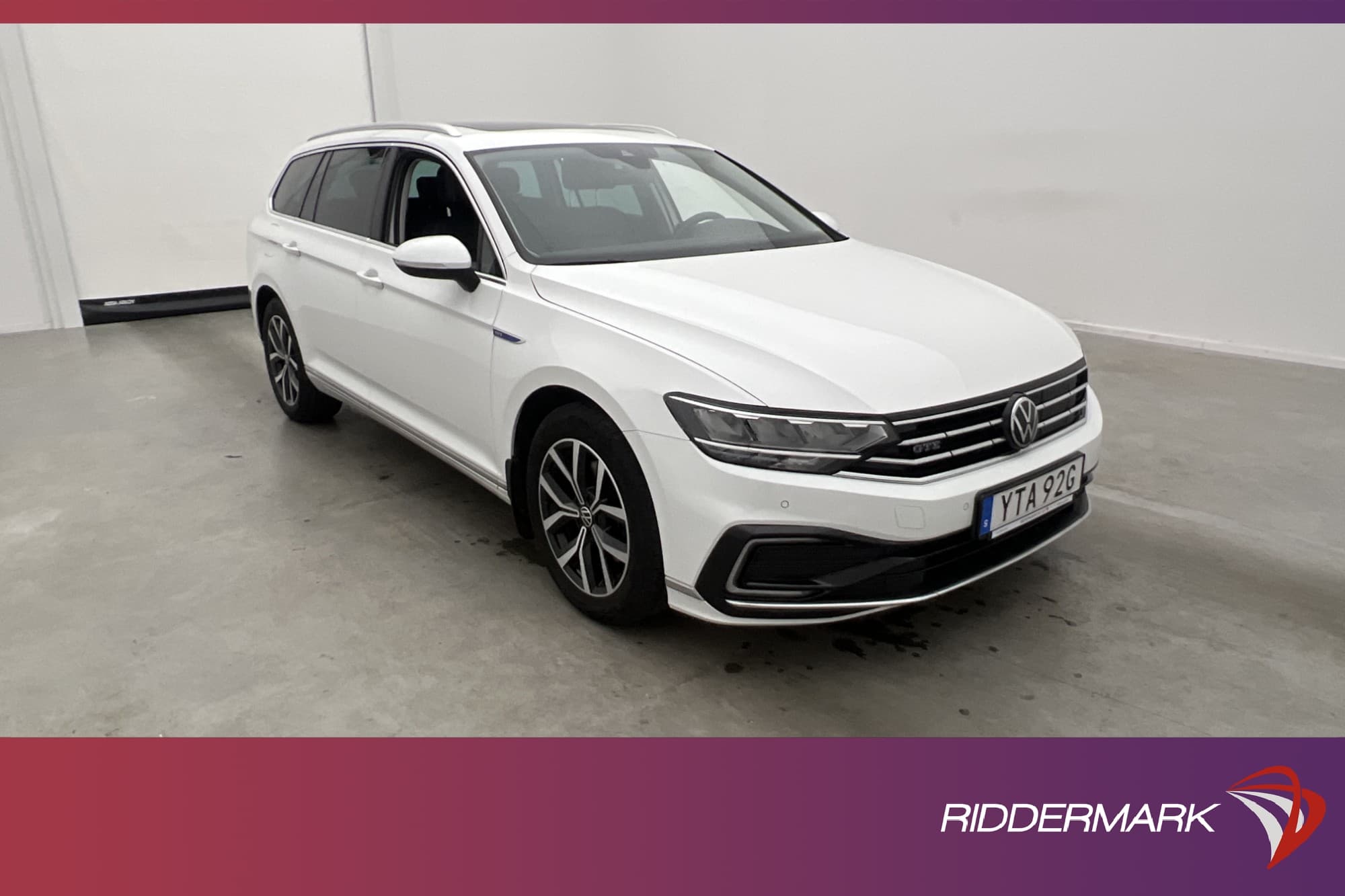 Volkswagen Passat GTE 218hk