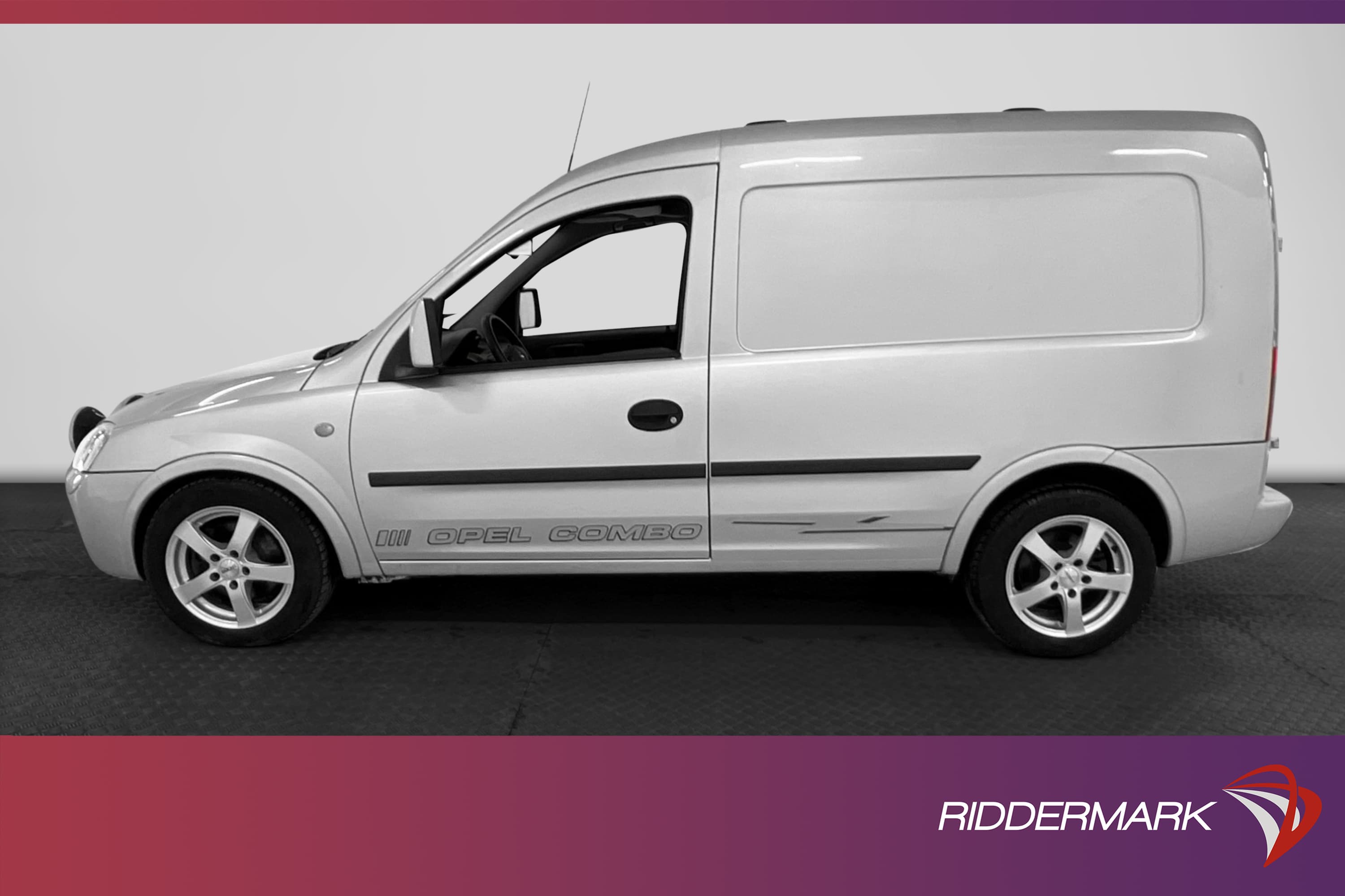 Opel Combo 1.7CDTI 100hk Dragkrok Nyservad 1-Brukare