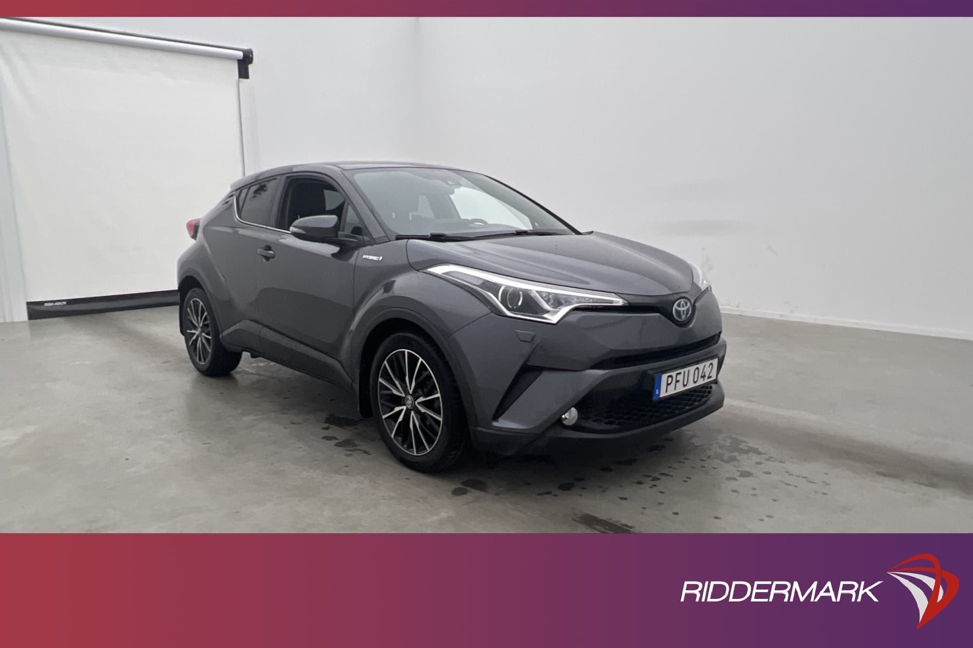 Toyota C-HR Hybrid 122hk