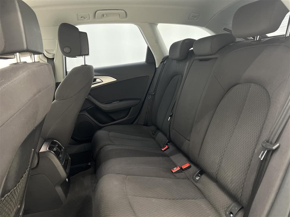 Audi A6 2.0 TDI Avant 190hk D-Värmare Navi Drag 0,44L/Minteriör