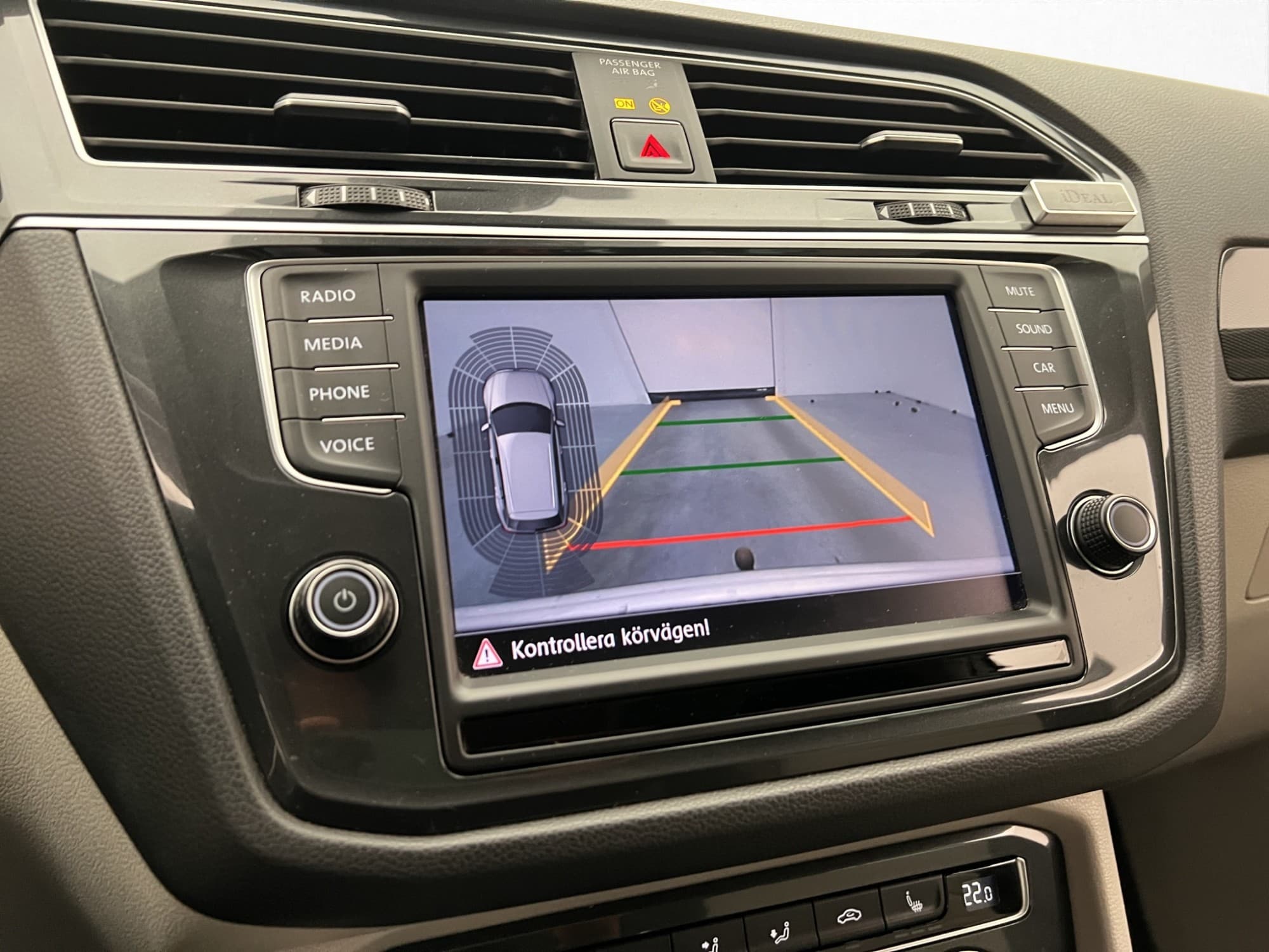 Volkswagen Tiguan 2.0 TDI 4M GT Värmare Kamera CarPlay Drag