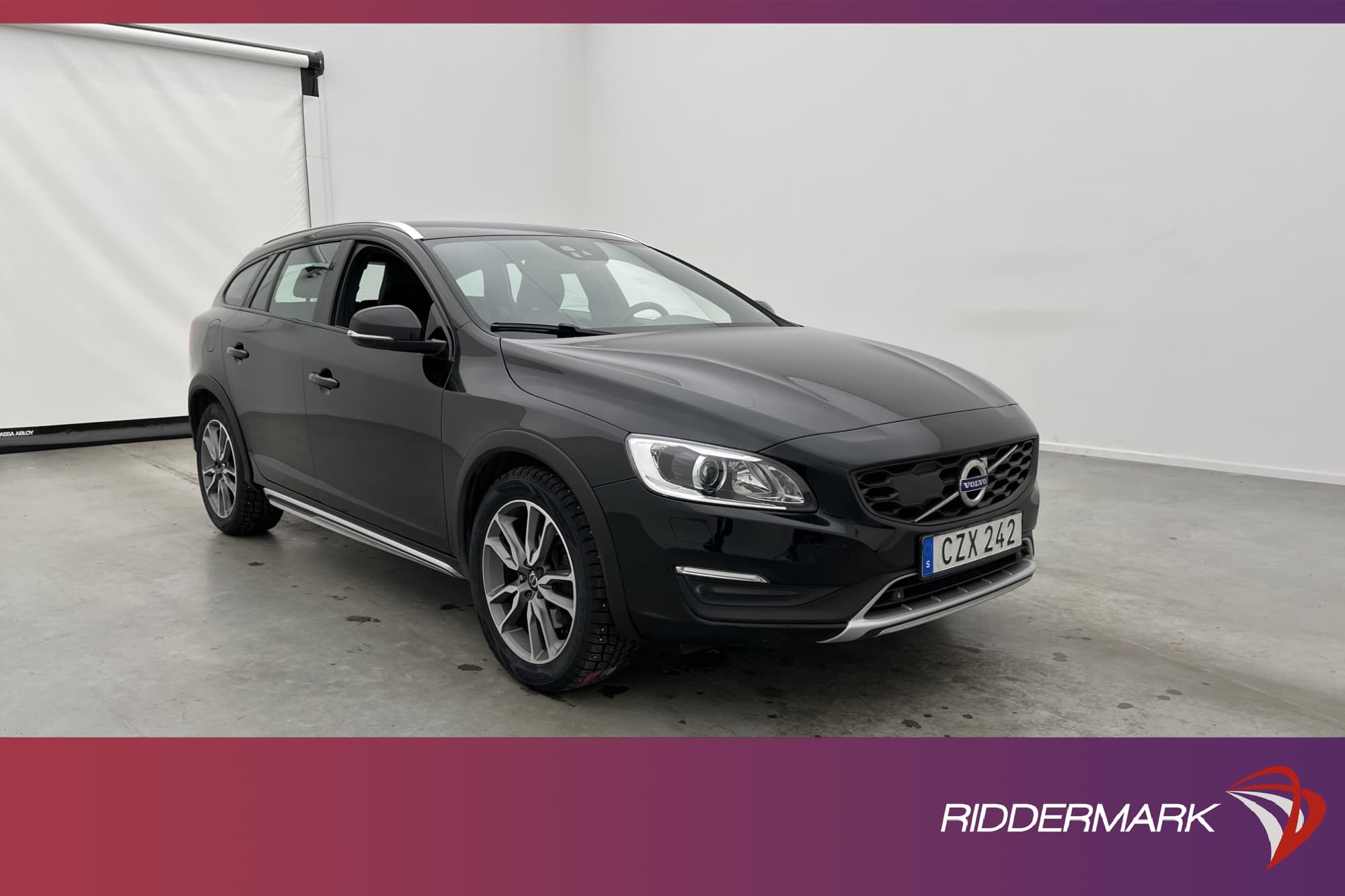 Volvo V60 Cross Country D4 AWD Summum