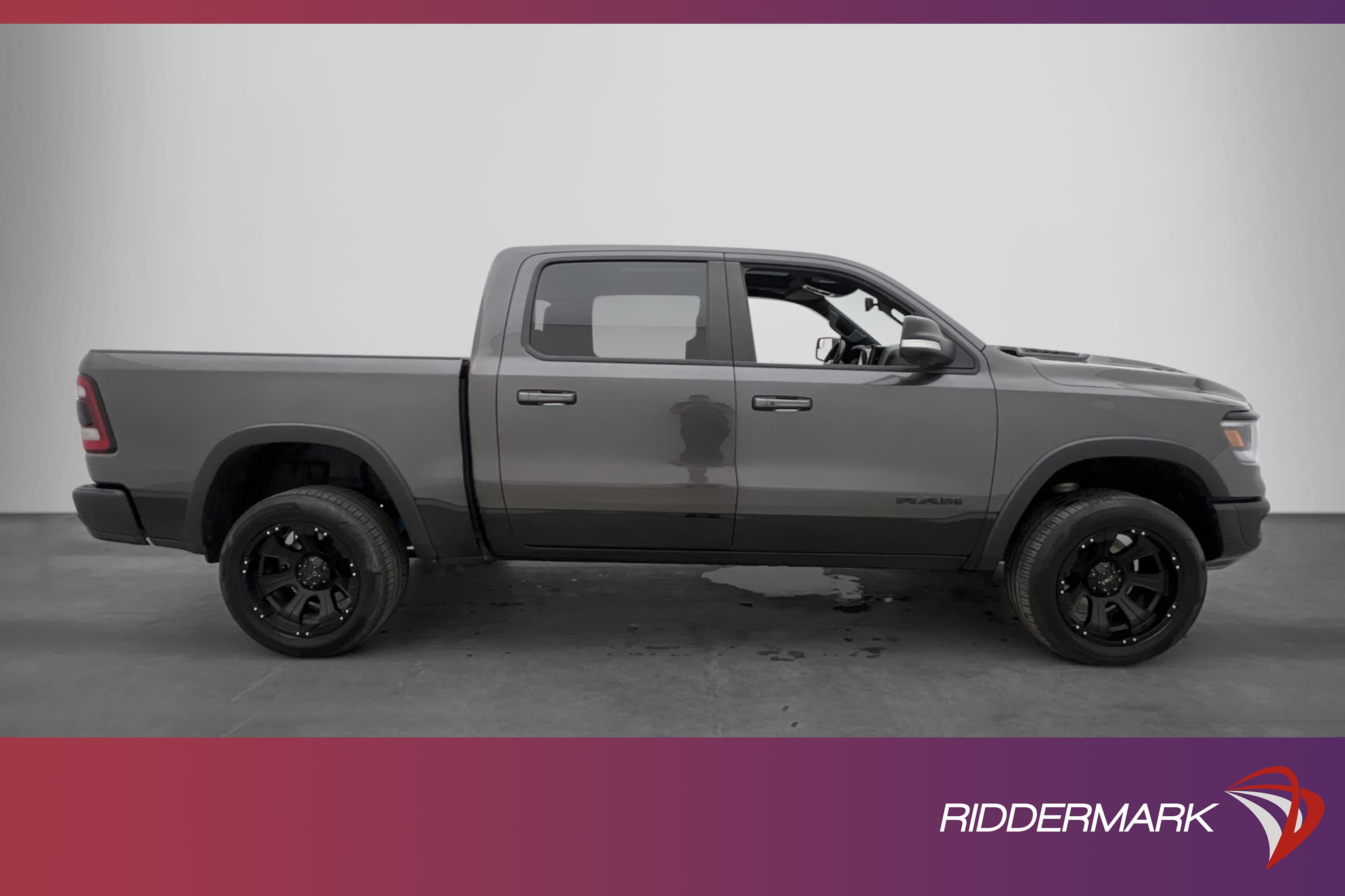 Dodge RAM Rebel Drag Pano Luft H/K Diff Skinn MOMS 1-Ägare
