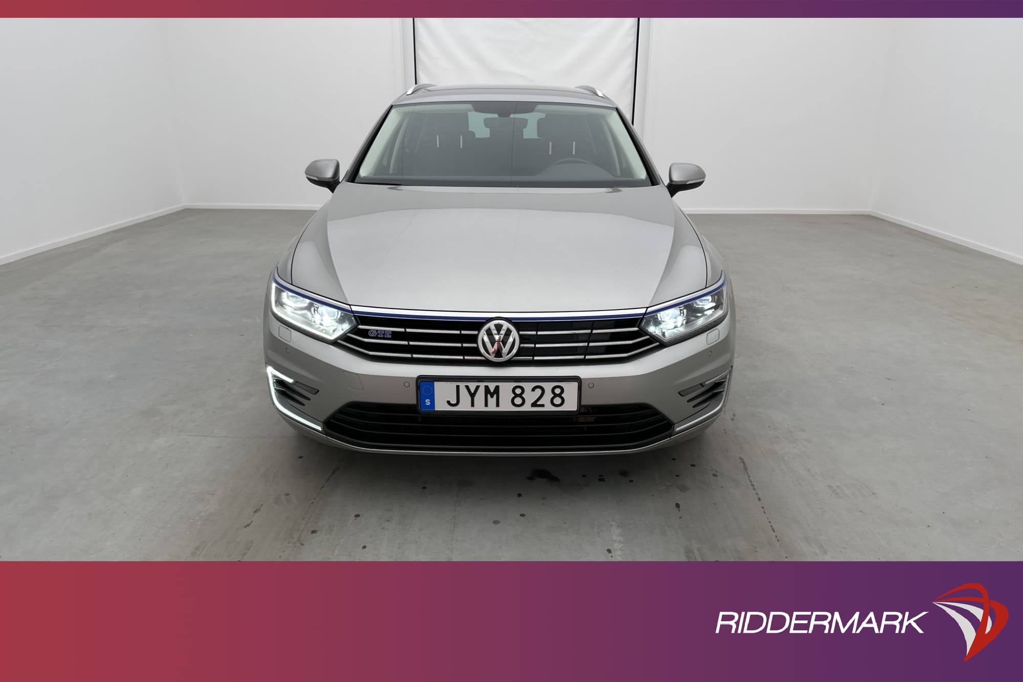 Volkswagen Passat GTE 218hk
