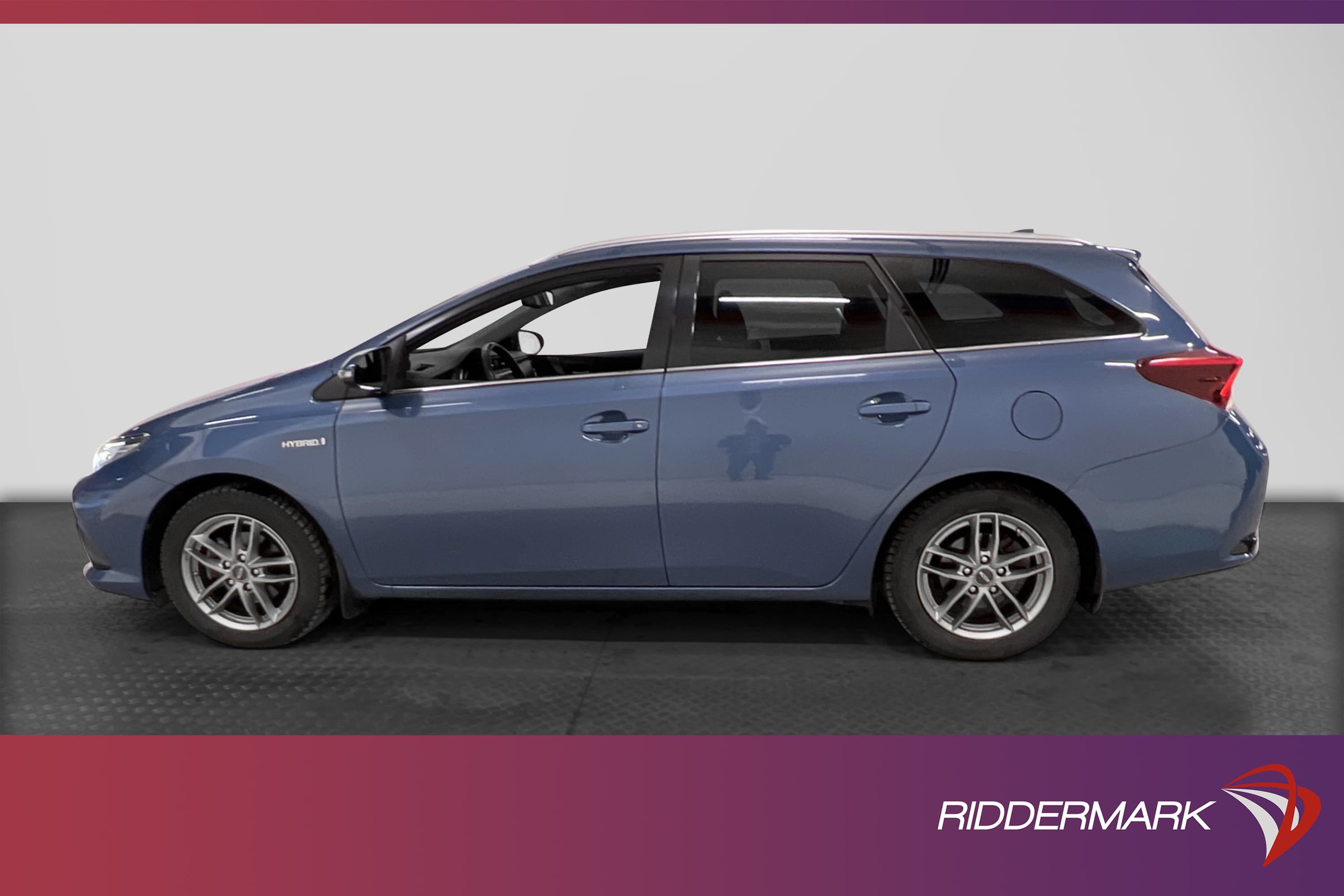 Toyota Auris Touring Sports