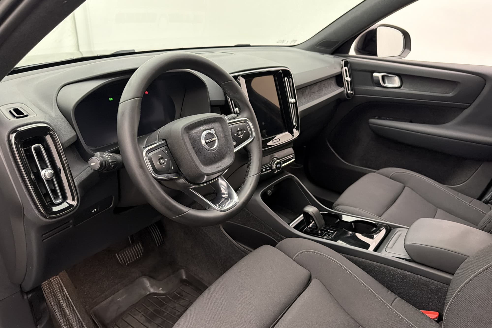 Volvo XC40 Recharge Single Motor Core Kamera Värmare MOMS