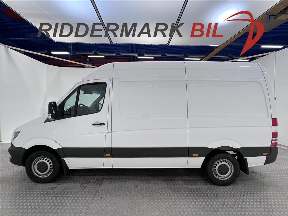 Mercedes Sprinter 316 CDI 163hk L2H2 Värmare 3-sits Moms