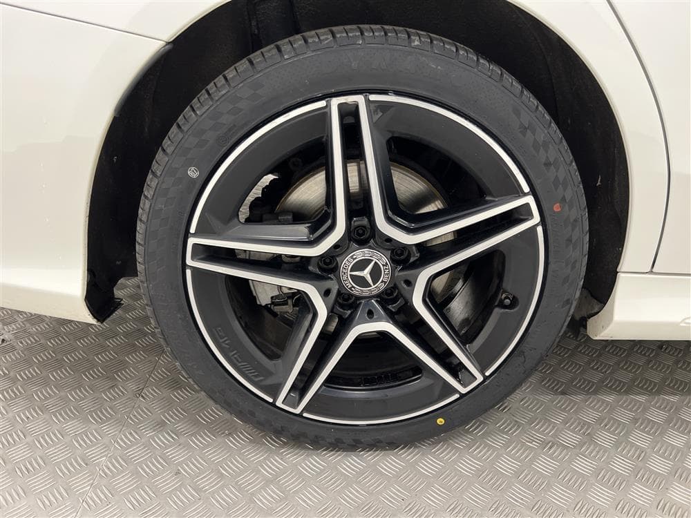 Mercedes-Benz C 200d 160hk AMG Pano Värmare Kamrera Navi