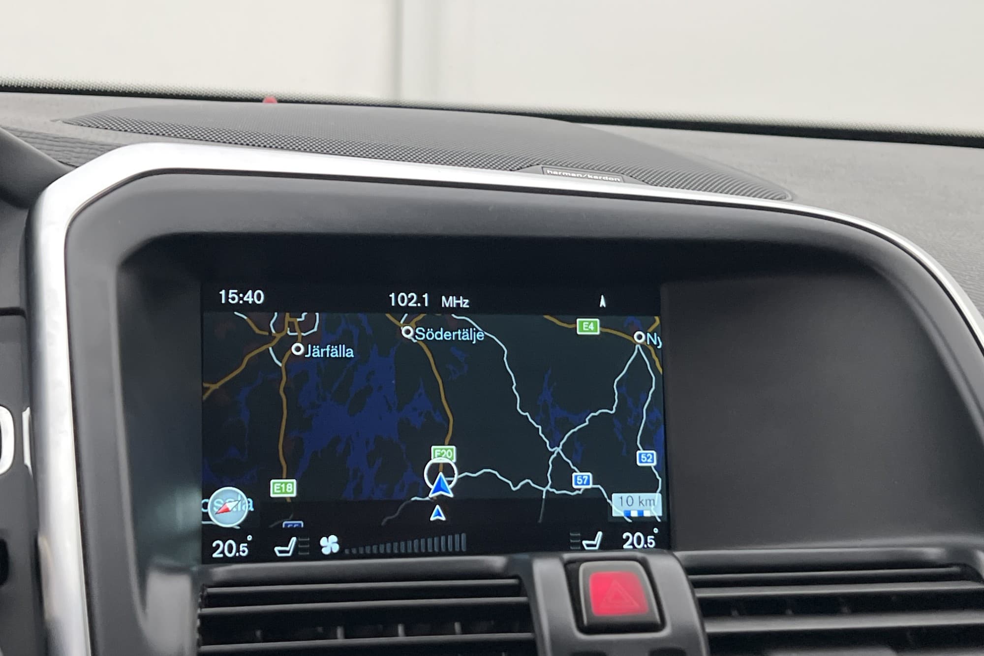 Volvo XC60 D4 AWD Summum Pano H/K VOC Värm Navi Skinn Drag