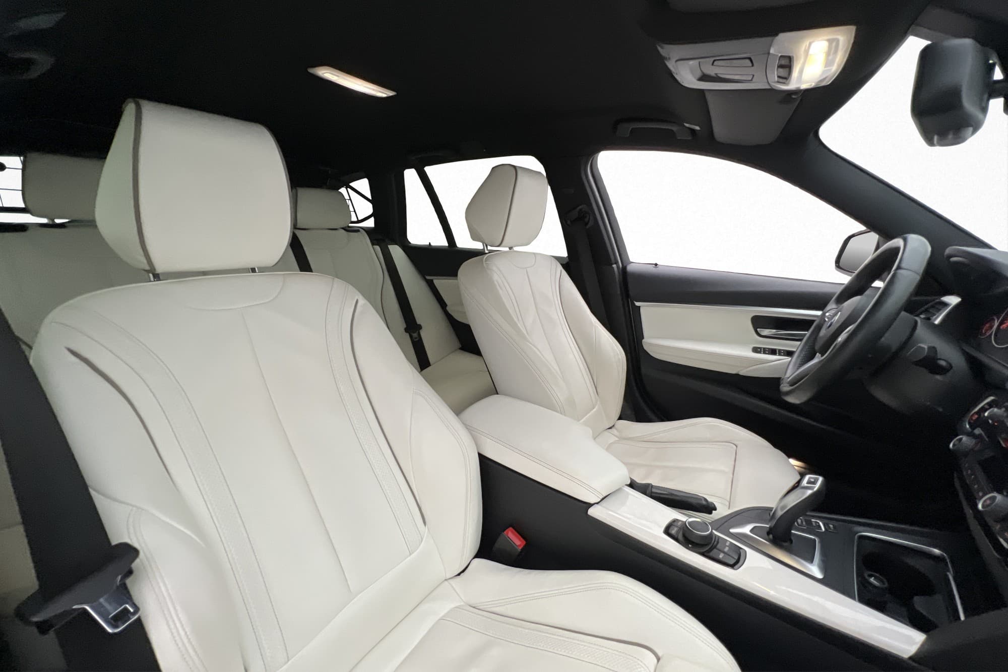 BMW 330 i xDrive 252hk M Sport HiFi Skinn