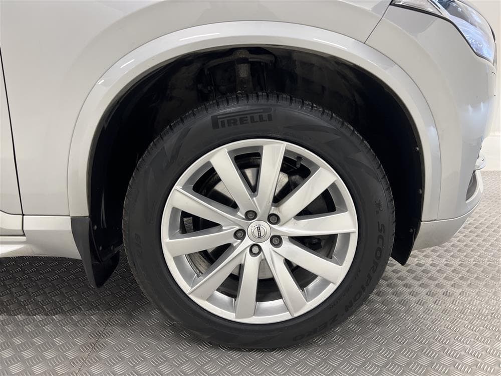 Volvo XC90 D5  AWD Inscription VOC Värmare Kamera Drag Naviinteriör