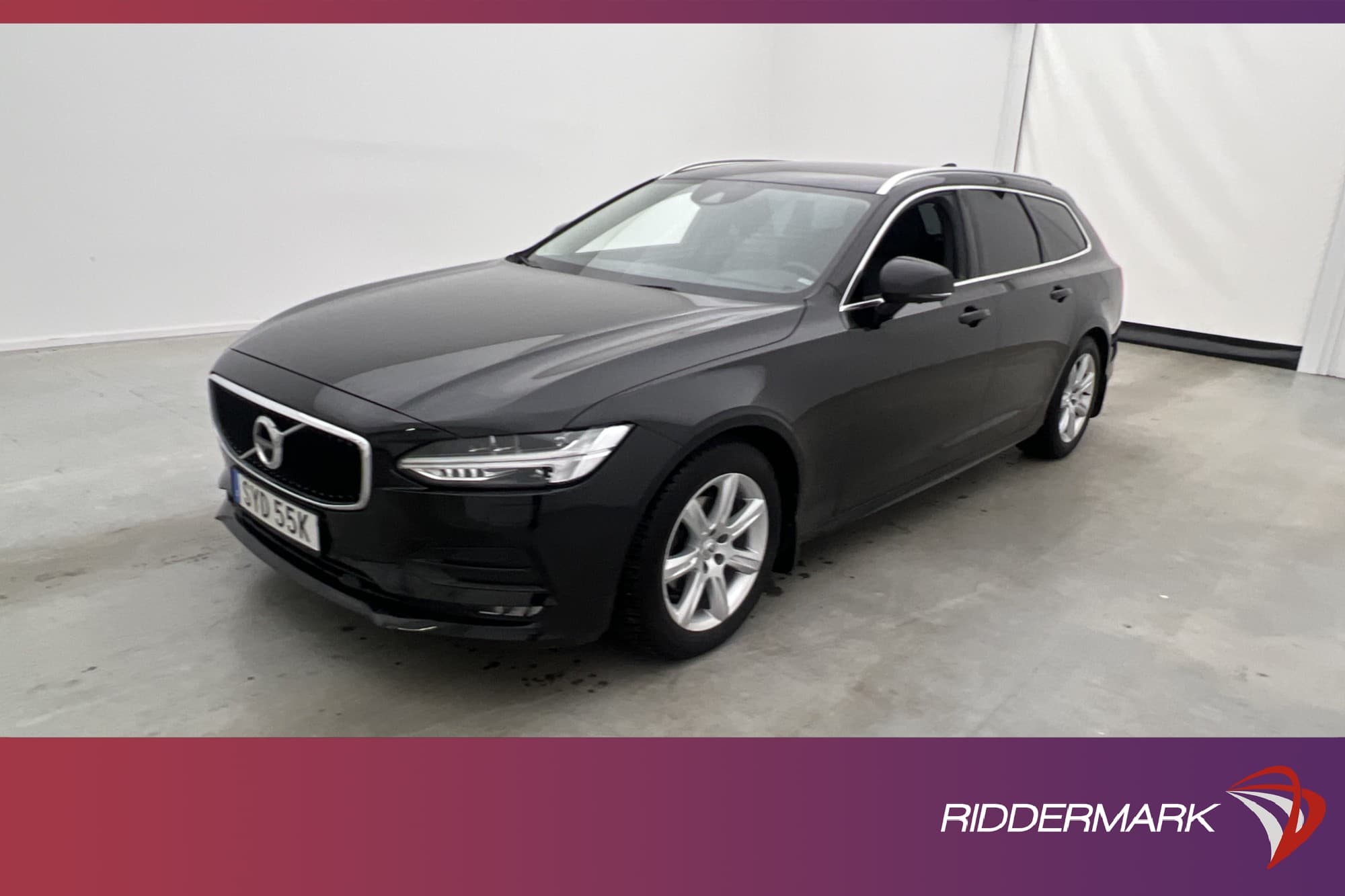 Volvo V90 D4
