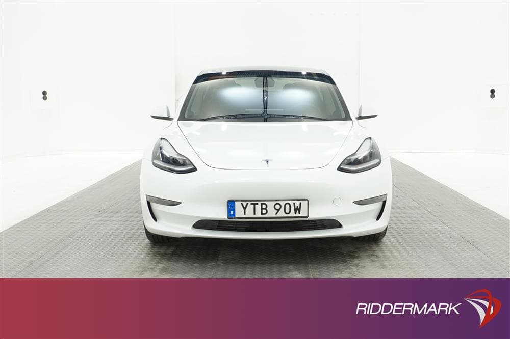 Tesla Model 3 Long Range AWD 440hk Svensksåld Premium