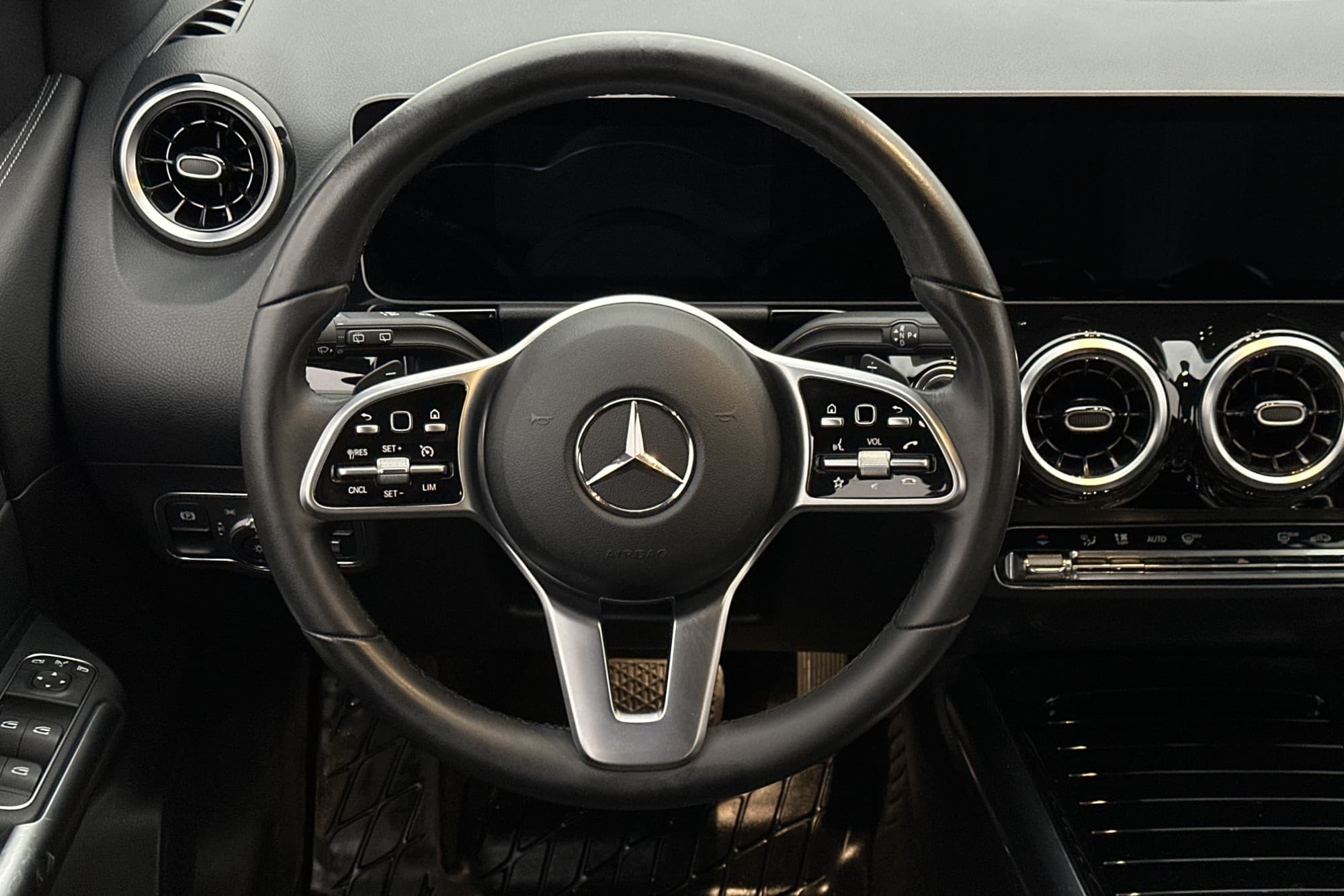 Mercedes-Benz B 180 136hk Widescreen Kamera Navi Halvskinn