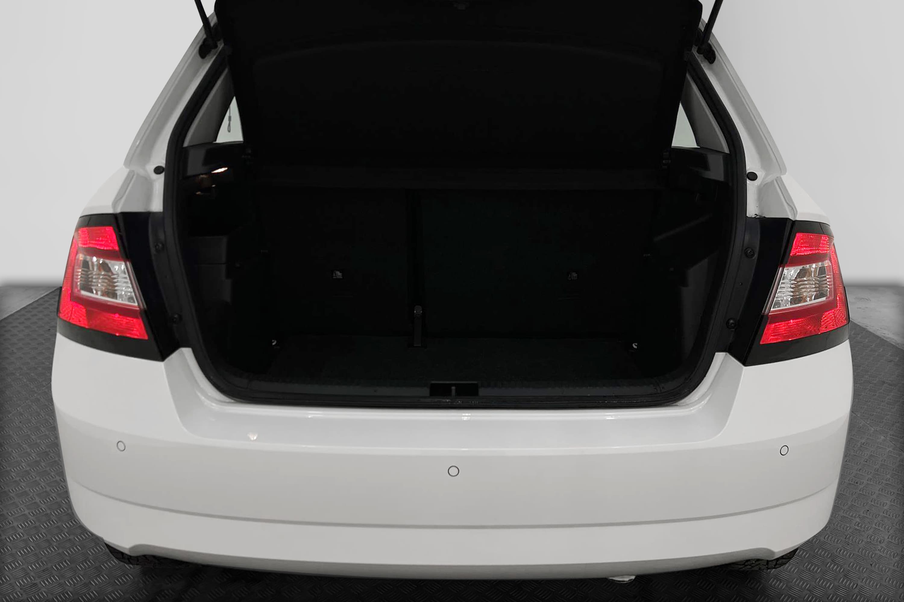 Skoda Fabia 1.2 TSI 90hk Välservad En-Brukare PDC 0,46l/mil