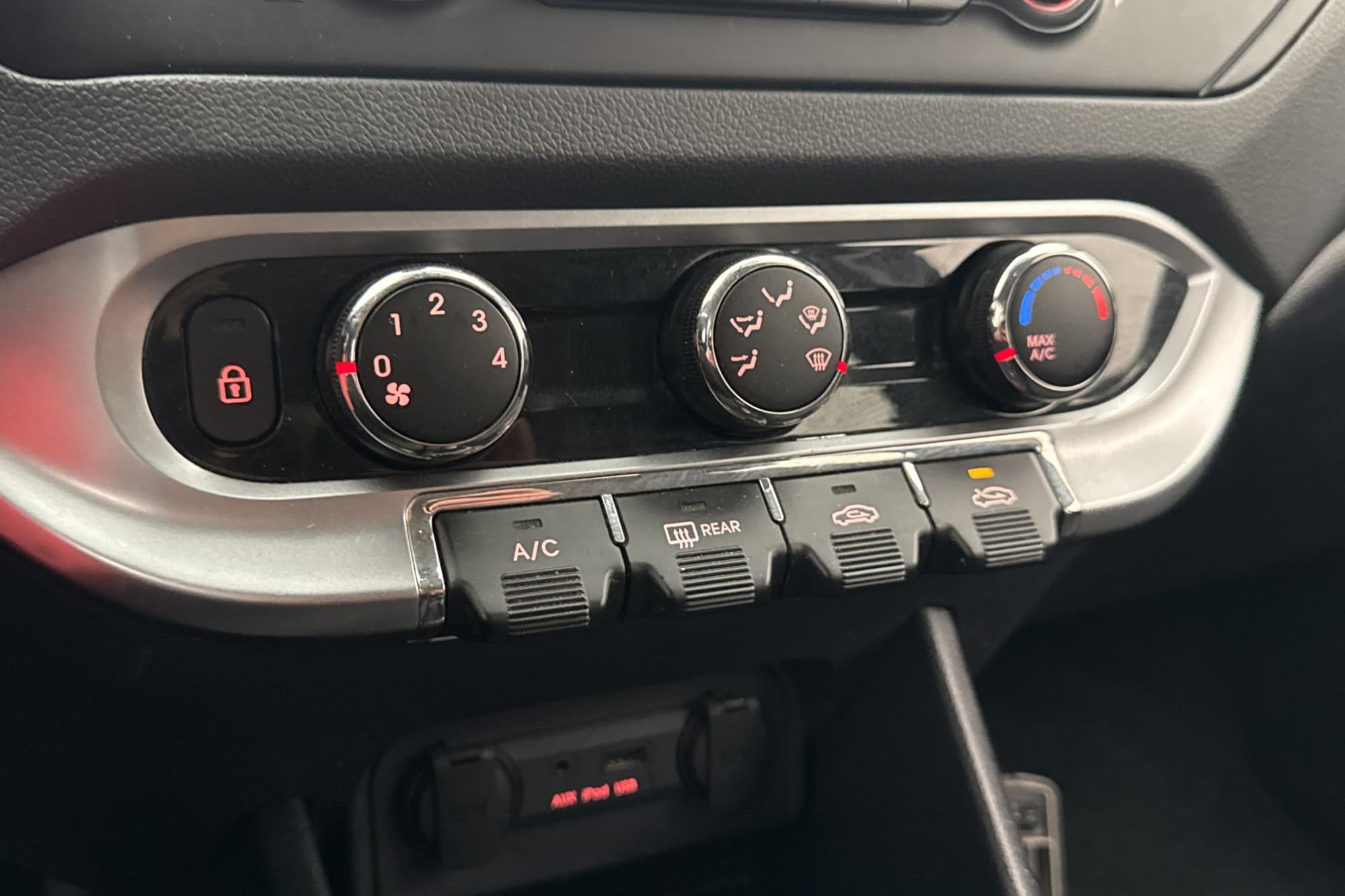 Kia Rio 1.2 CVVT 84hk M&K-Värmare Låg-Skatt Två brukare