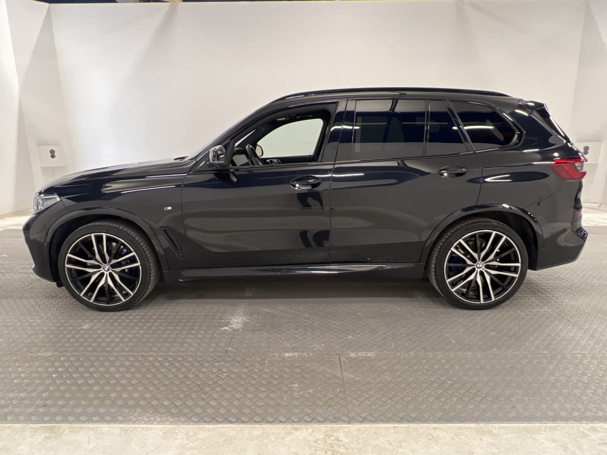 BMW X5 xDrive40i 340hk