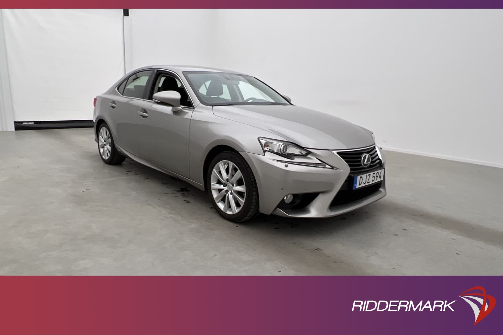 Lexus IS 300h 223hk
