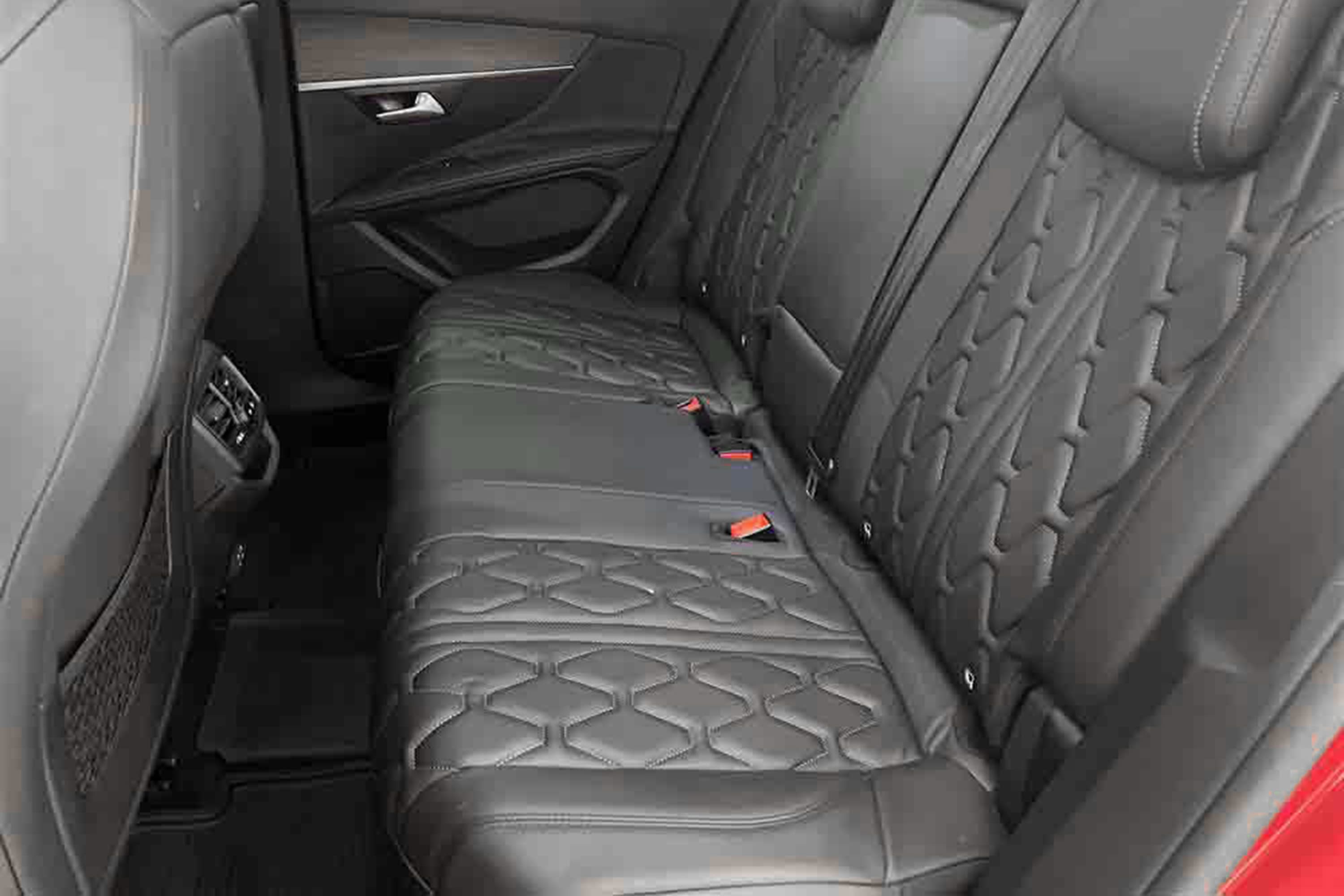 Peugeot 3008 1.5 BlueHDi GT Ultimate Pano Skinn 360° M-Värminteriör