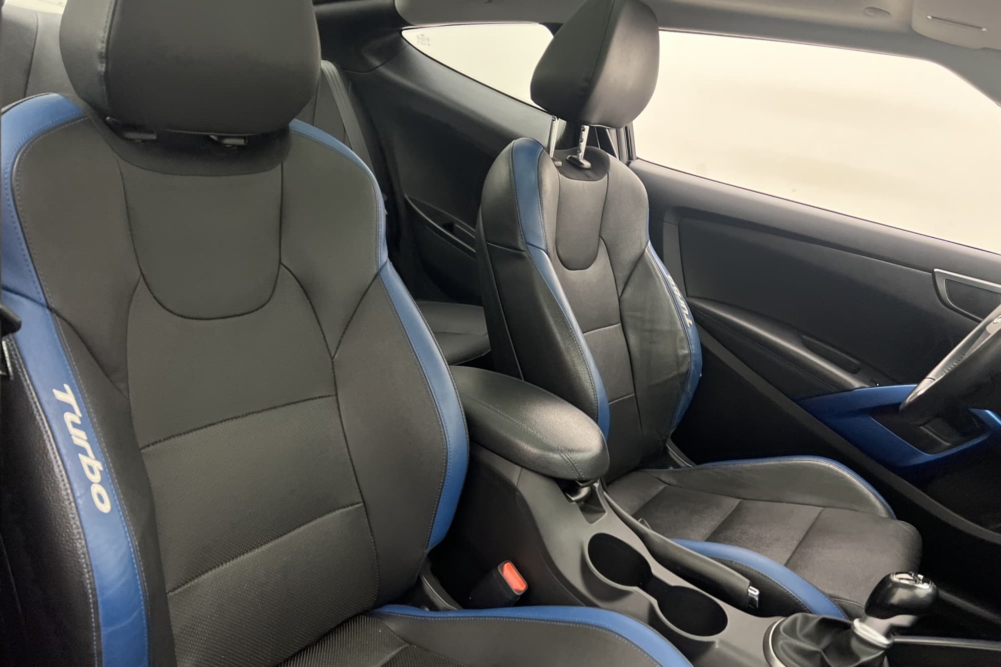 Hyundai Veloster 1.6 GDI Pano Kamera Navi Skinn Sportstolar