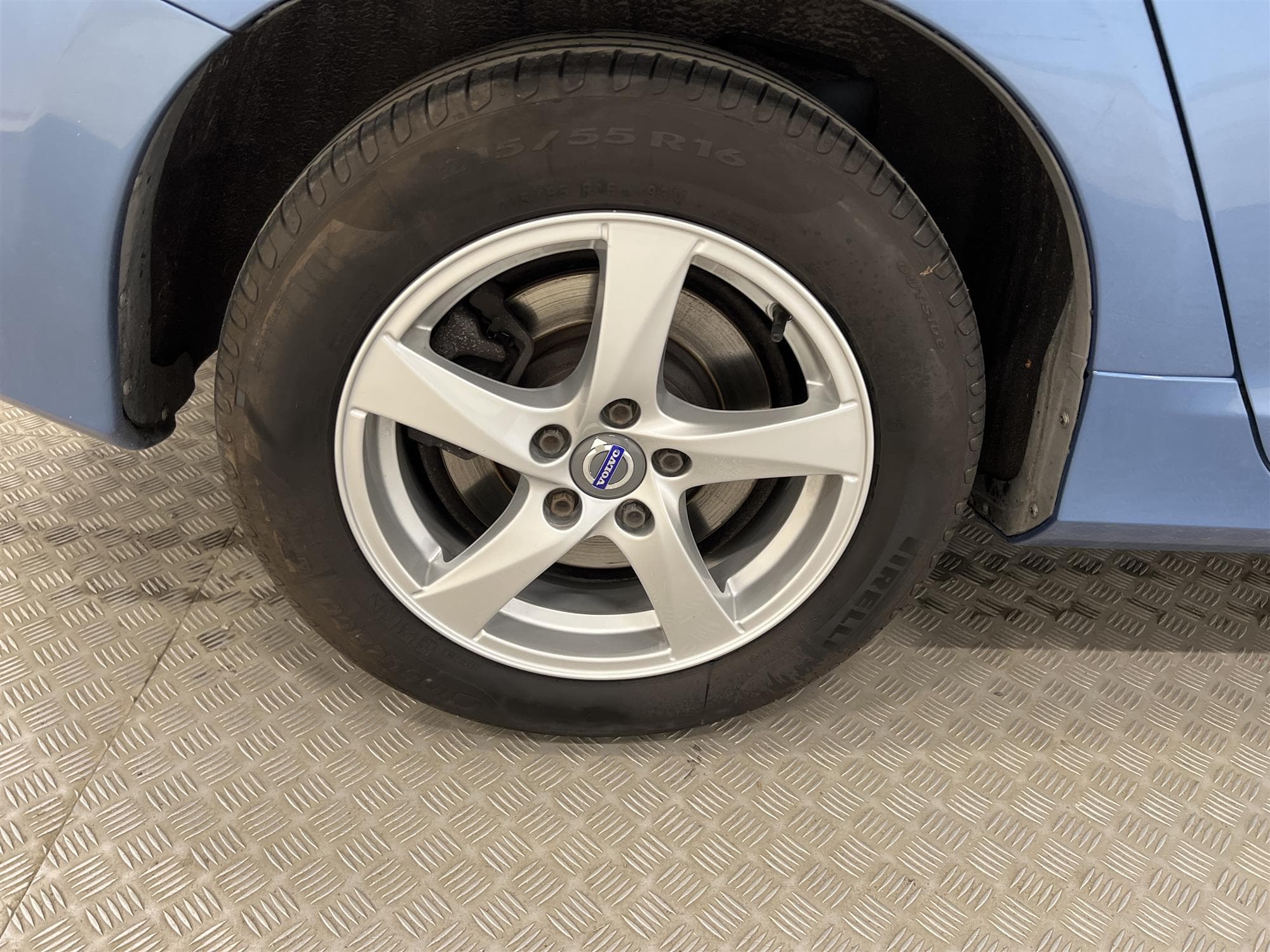 Volvo S60 T3 152hk Bränslevärm Rattvärme Välservad 0,46L/mil