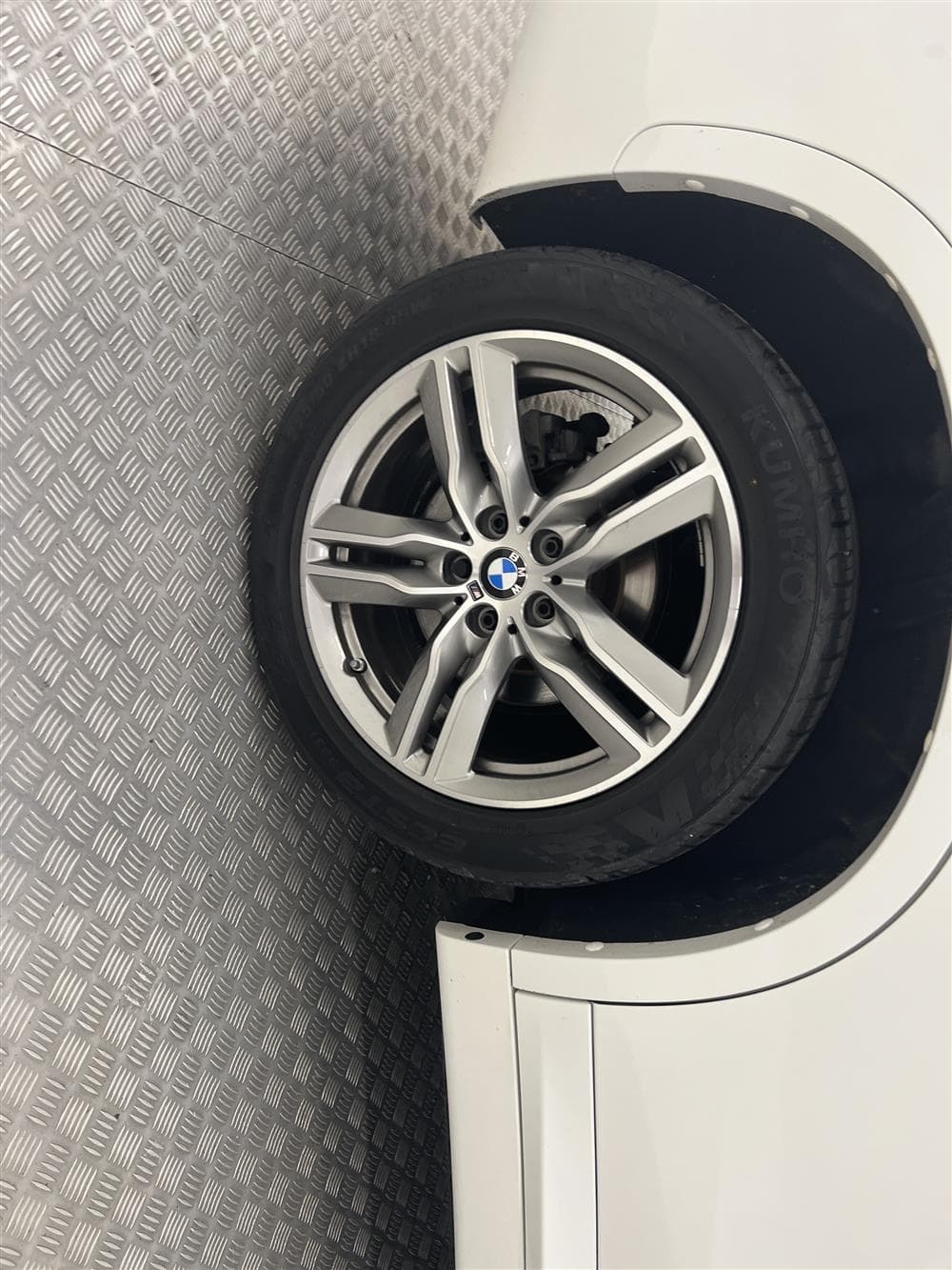 BMW X1 xDrive 20d 190hk M-Sport M-Värm B-Kamera 0,49l/milinteriör
