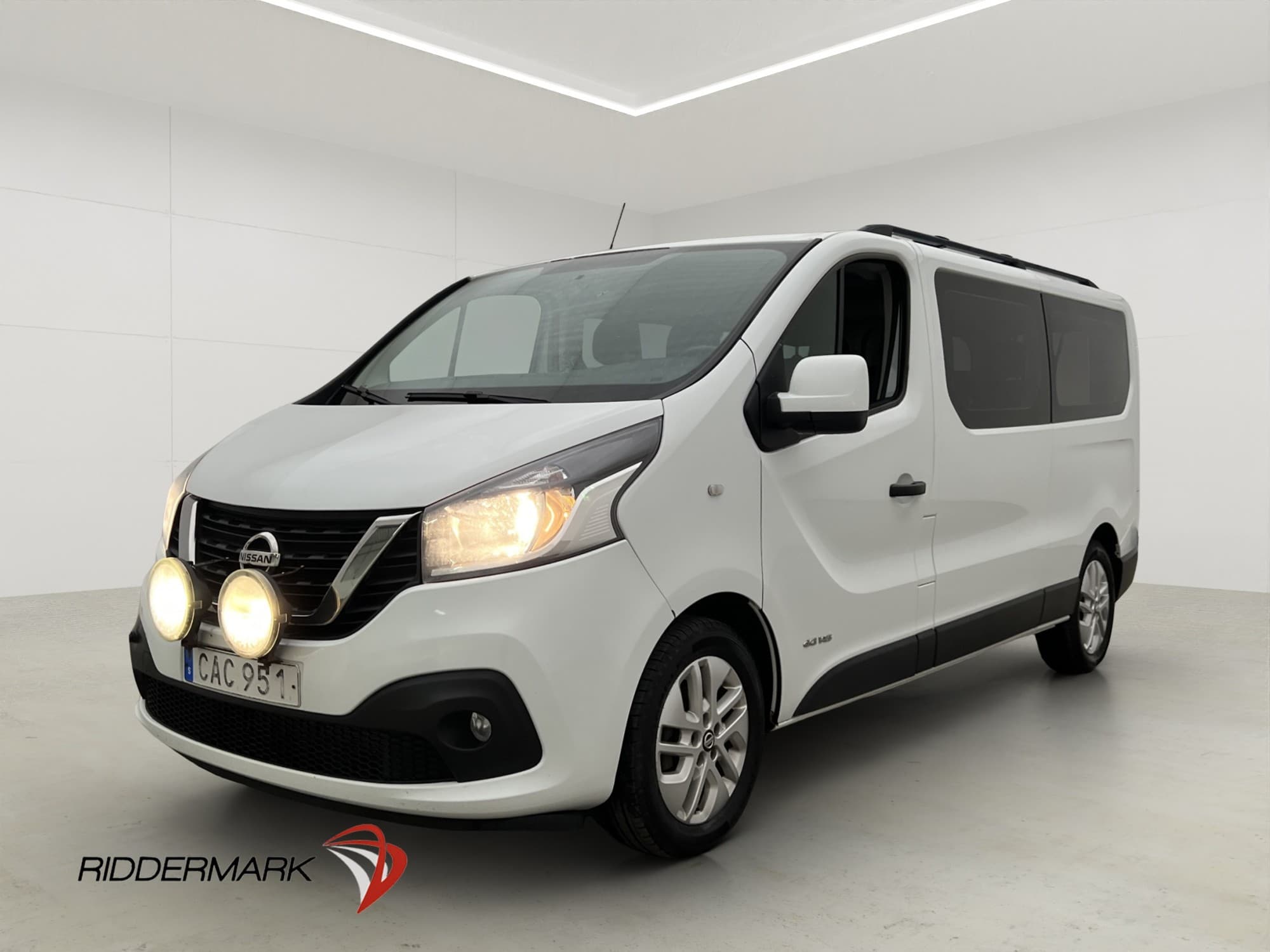 Nissan NV300