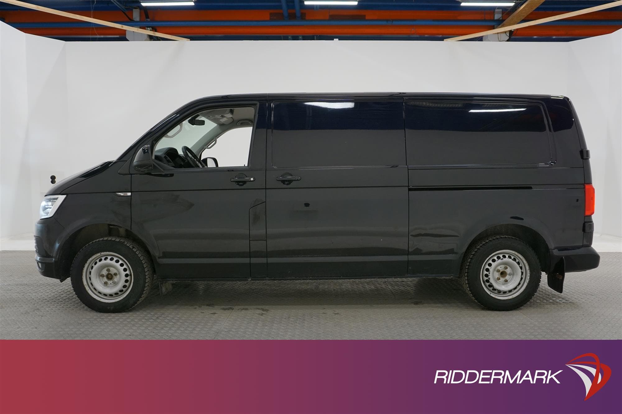 Volkswagen Transporter 2.0TDI Automat L2 Drag Värmare Moms