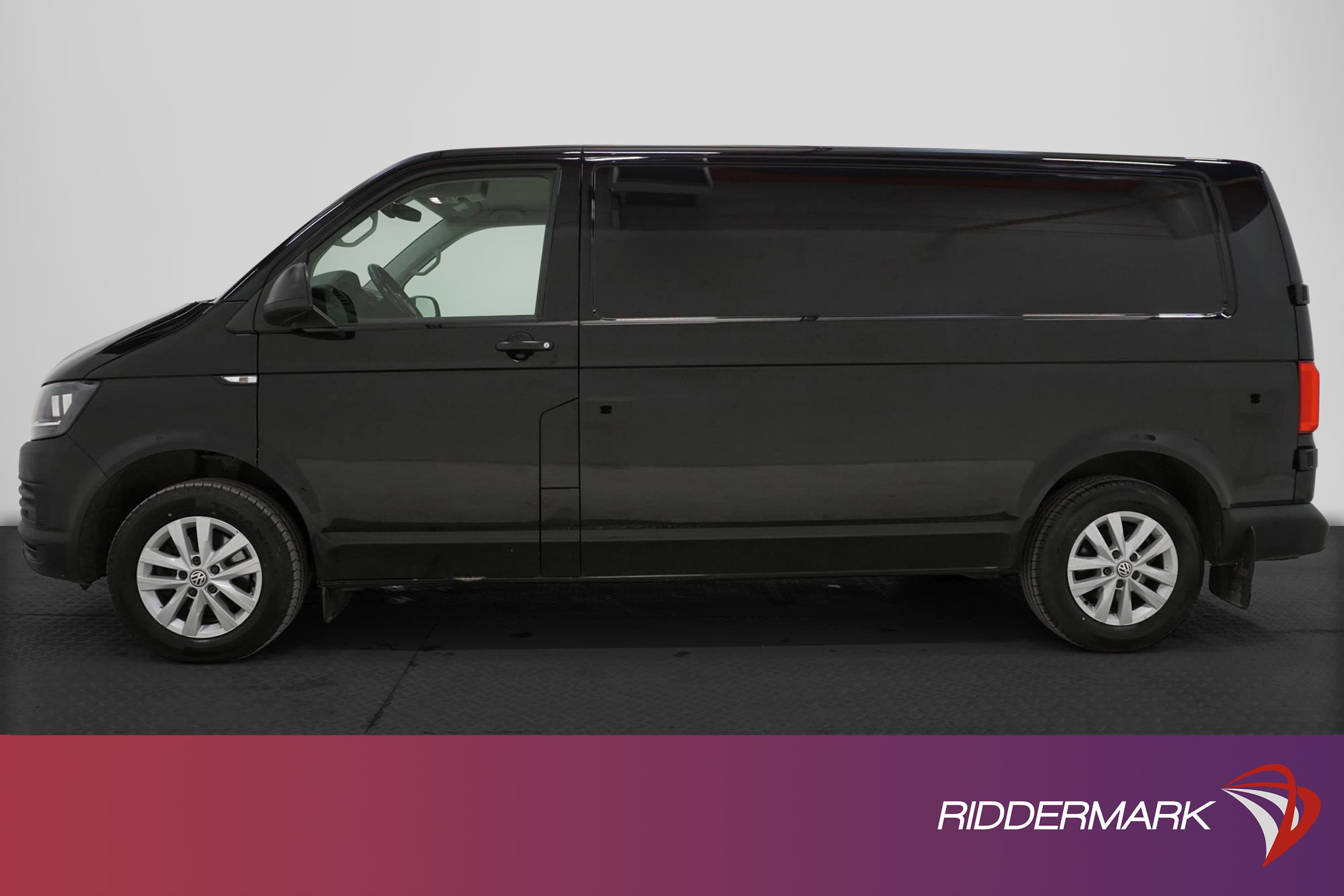 Volkswagen Transporter 2.0TDI Automat L2 Drag Värmare Moms