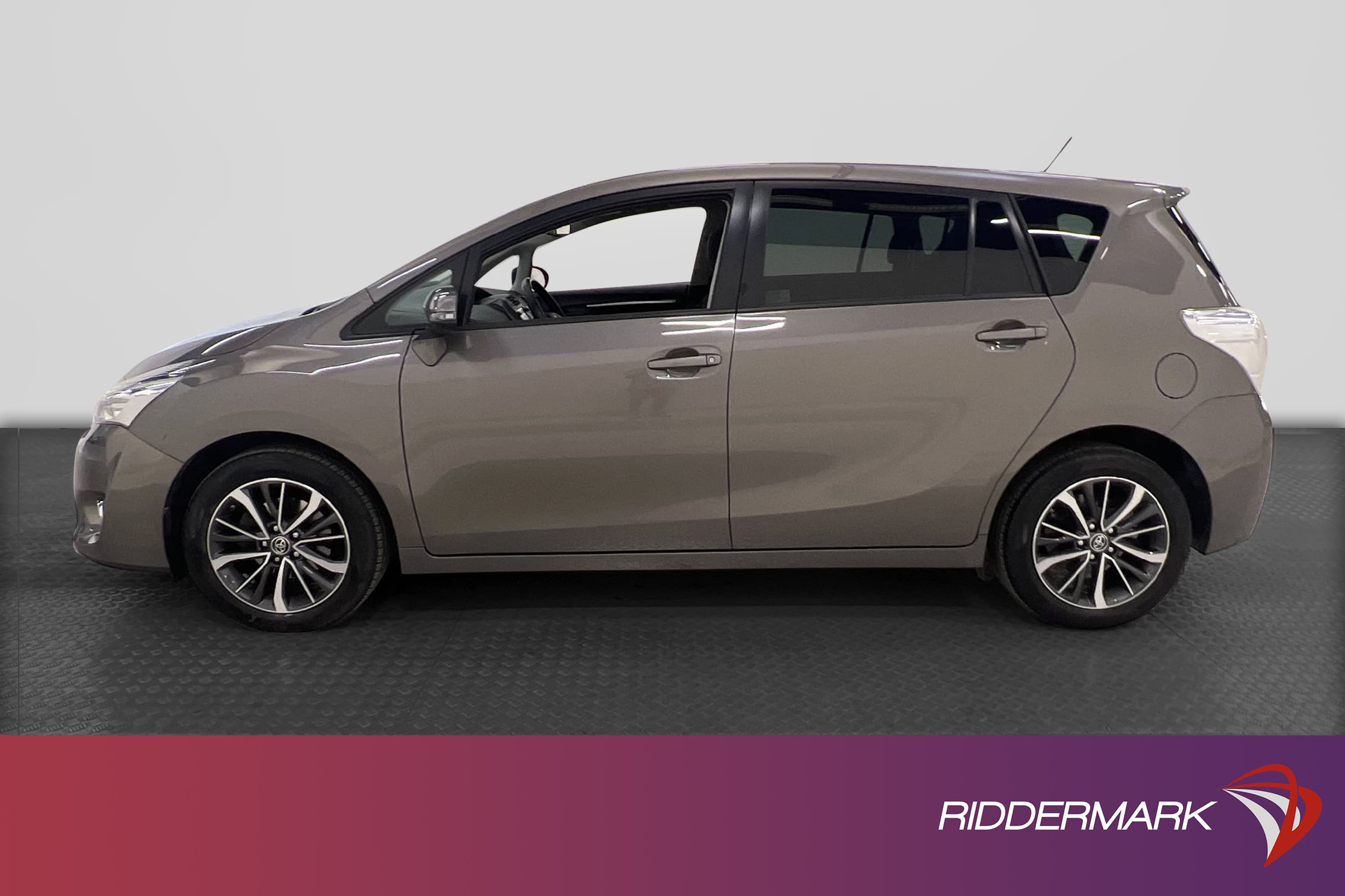 Toyota Verso  1.8 Manuell 147hk
