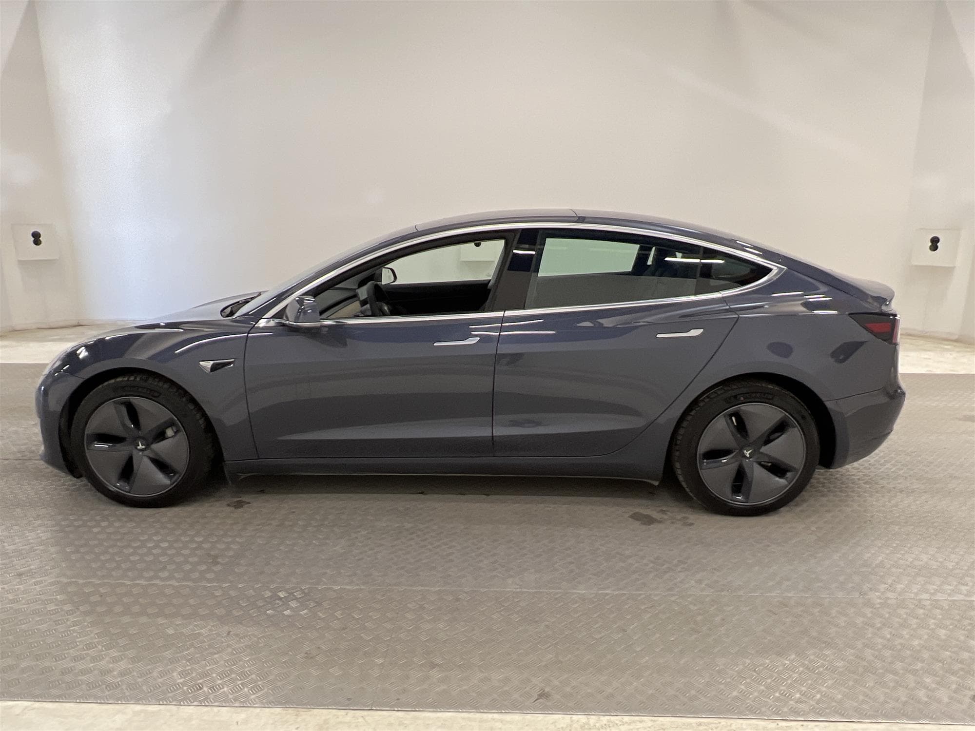 Tesla Model 3 Long Range AWD 440hk