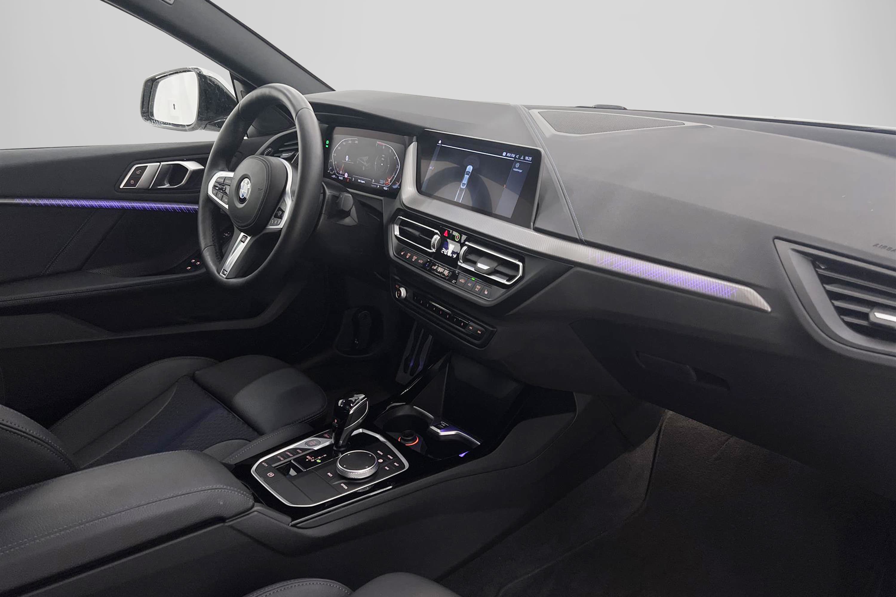 BMW 218i Gran Coupé 136hk M-Sport Pano HiFi Navi Cockpit