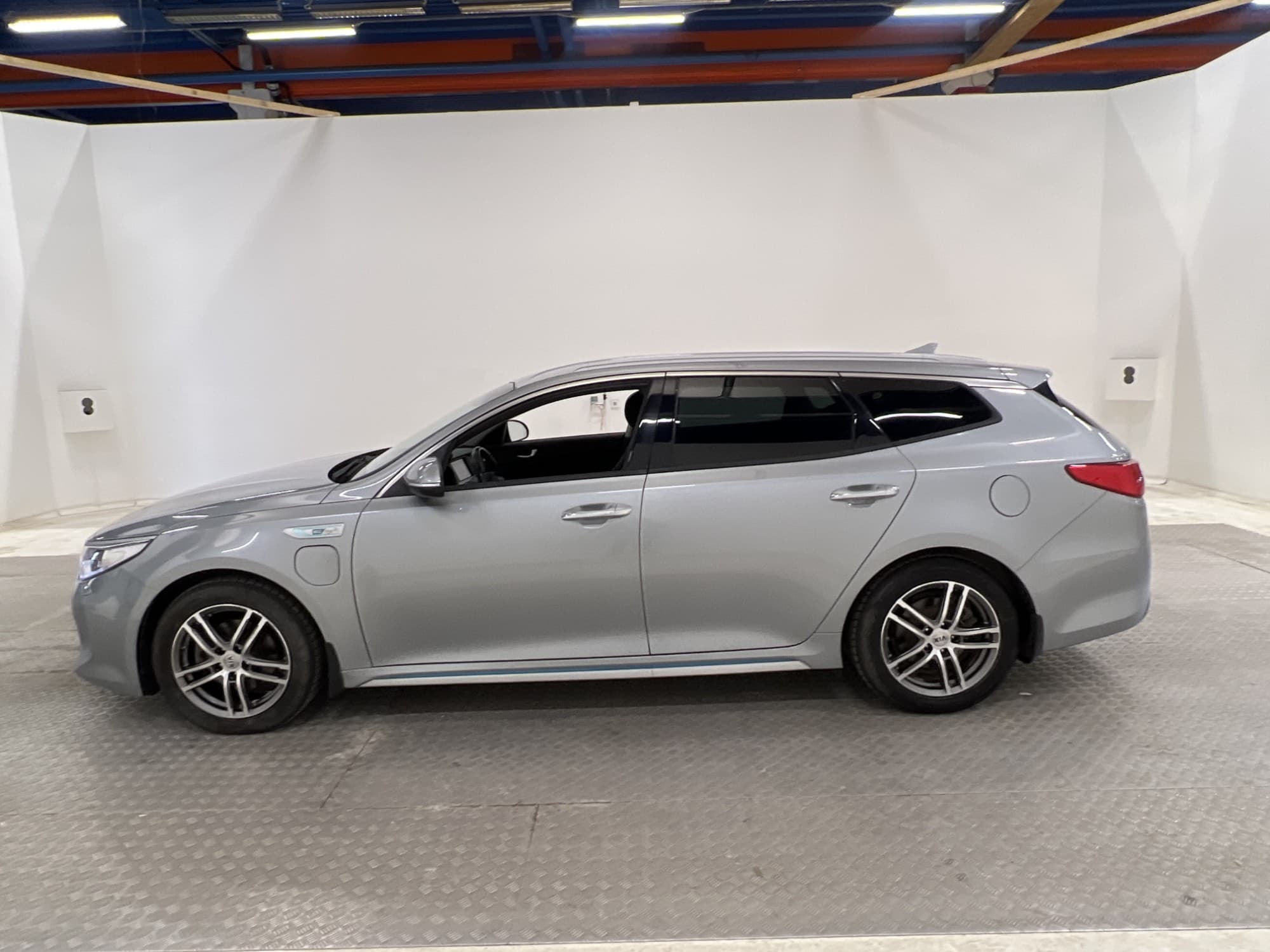 Kia Optima SW Plug-in 205hk