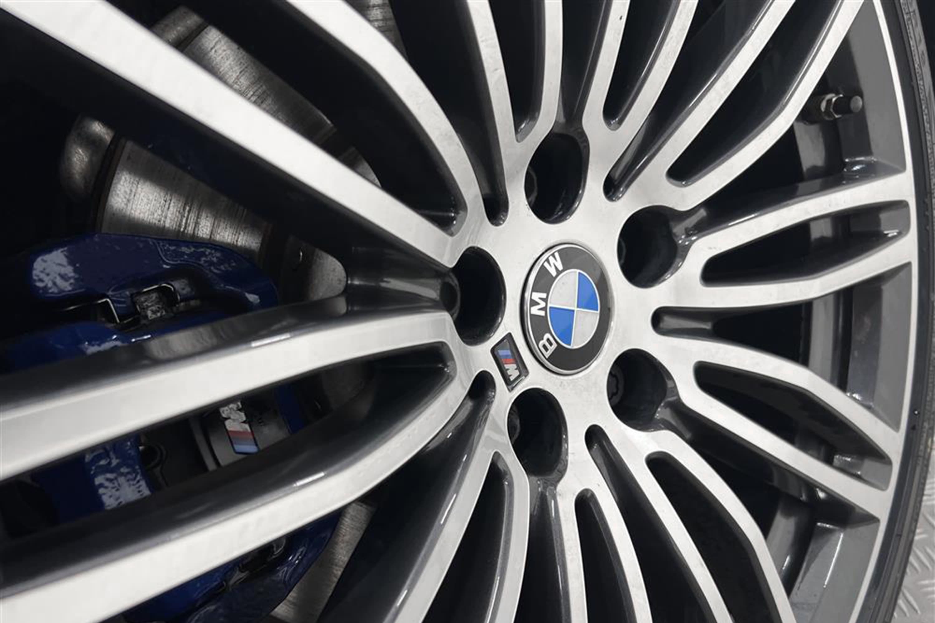 BMW 530e iPerformance 252hk M Sport Backkamera HiFi Naviinteriör