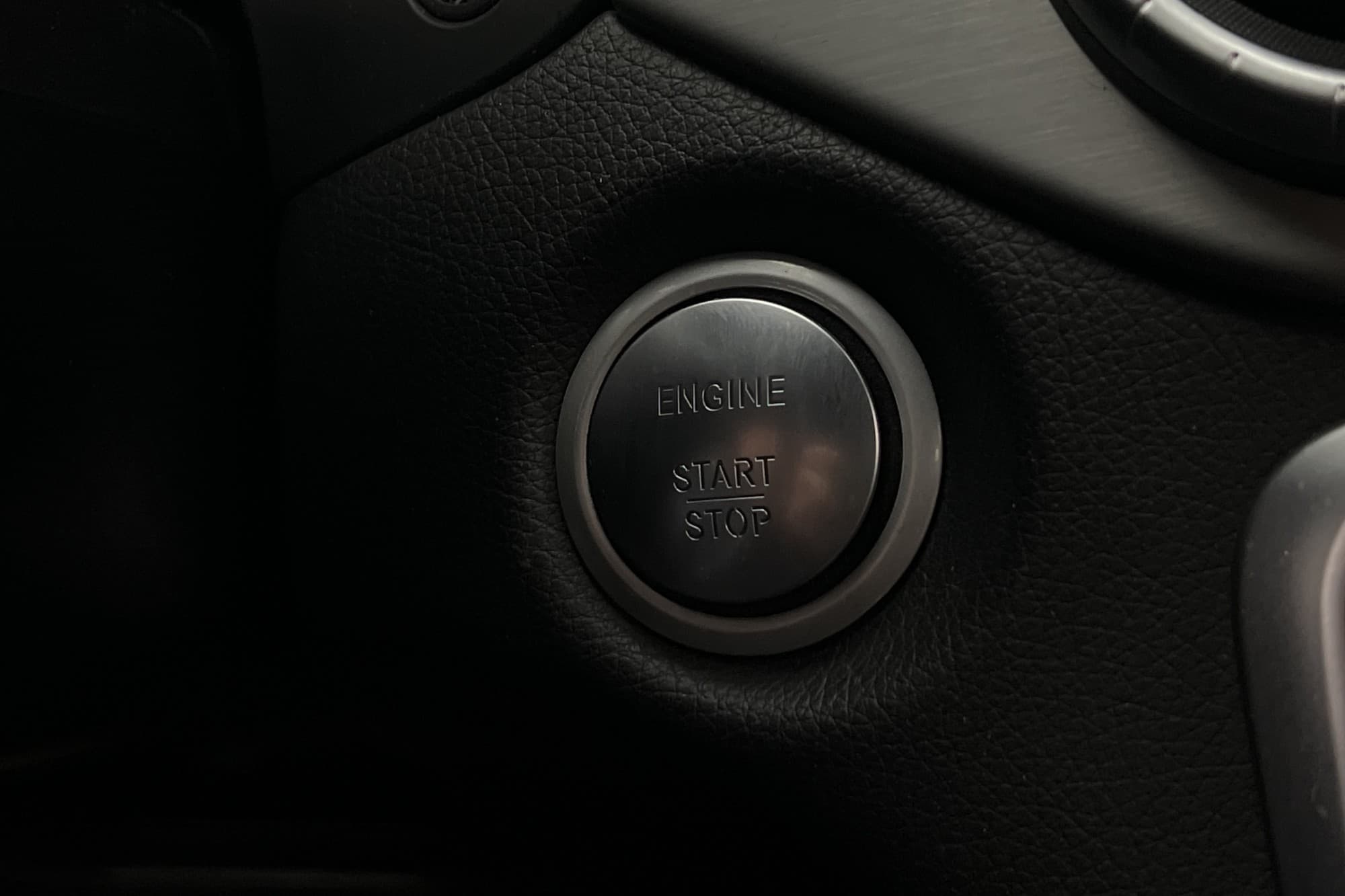 Mercedes-Benz CLA 200 LED Keyless Sportstolar 0,54L/Mil