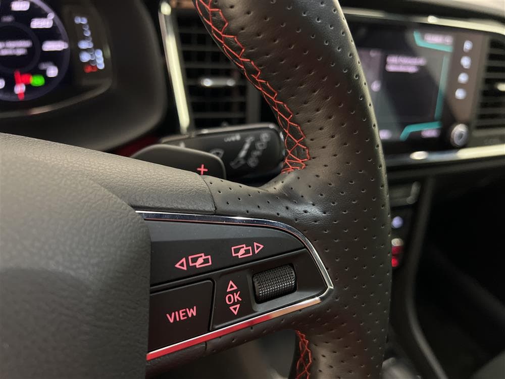 SEAT Ateca 2.0 TSI 4D 190hk B-Värm Cockpit 360 Beats Draginteriör
