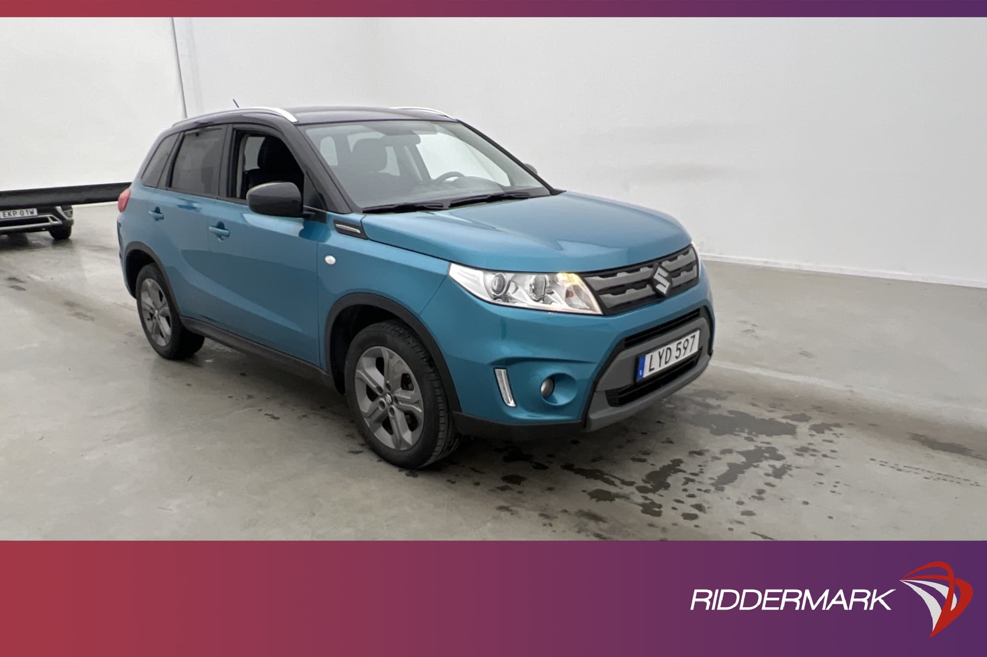 Suzuki Vitara 1.6 DDiS AllGrip 120hk 1 Brukare B-Kamera Navi