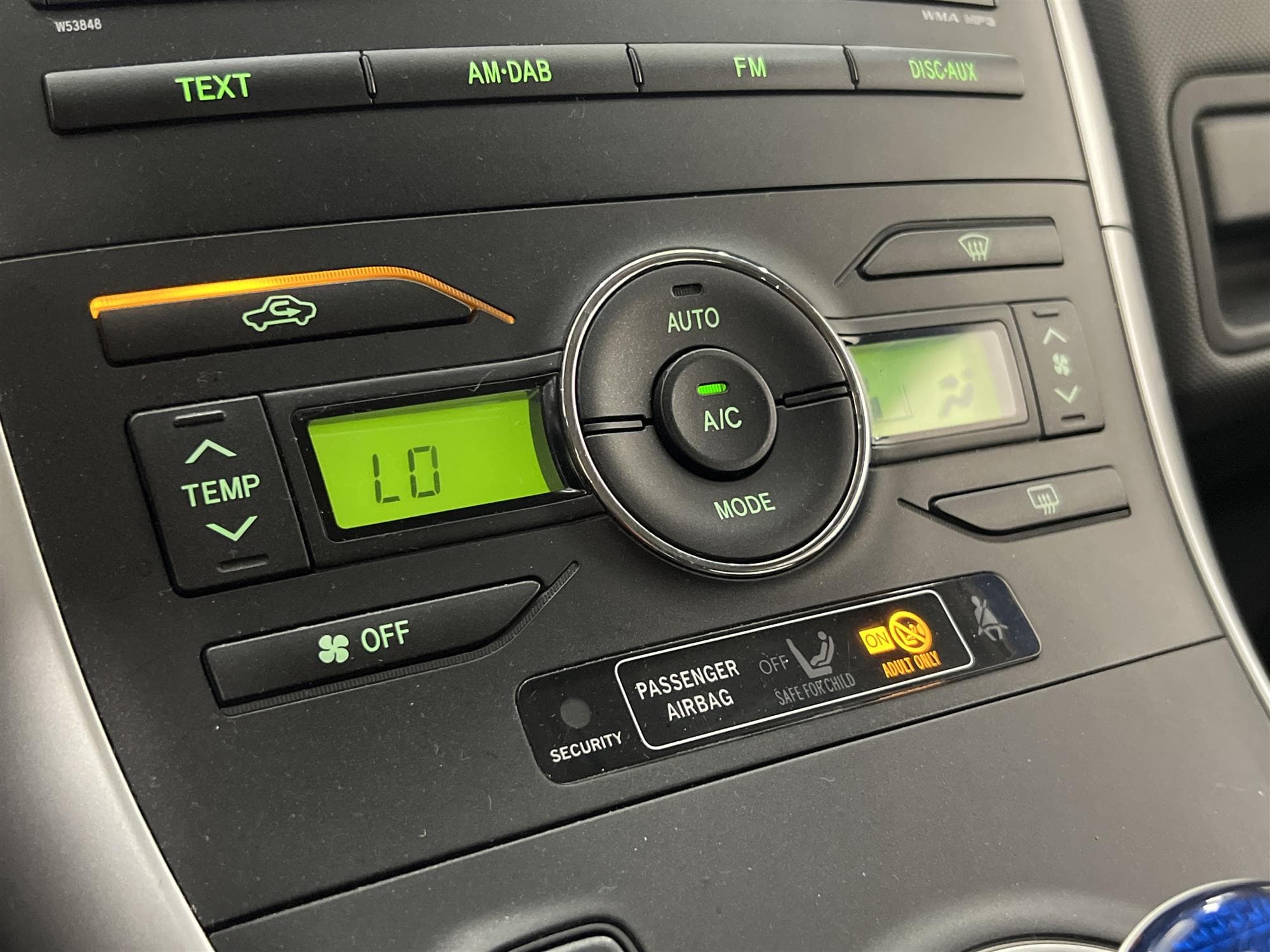 Toyota  Auris Hybrid e-CVT 136hk B-Kam Låg Skatt 0,40L/mil