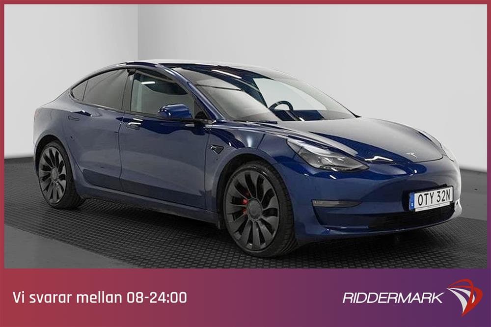 Tesla Model 3 Performance AWD Svensksåld Premiumexteriör