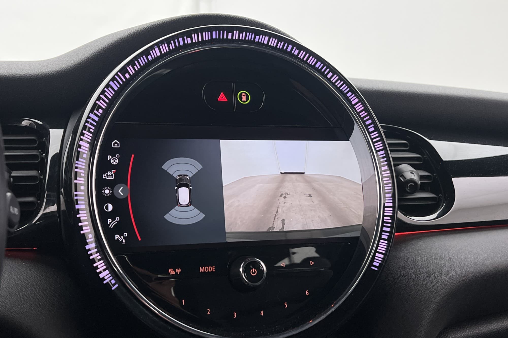 MINI Cooper S 178hk Cockpit H/K Kamera Navi Skinn Rattvärme