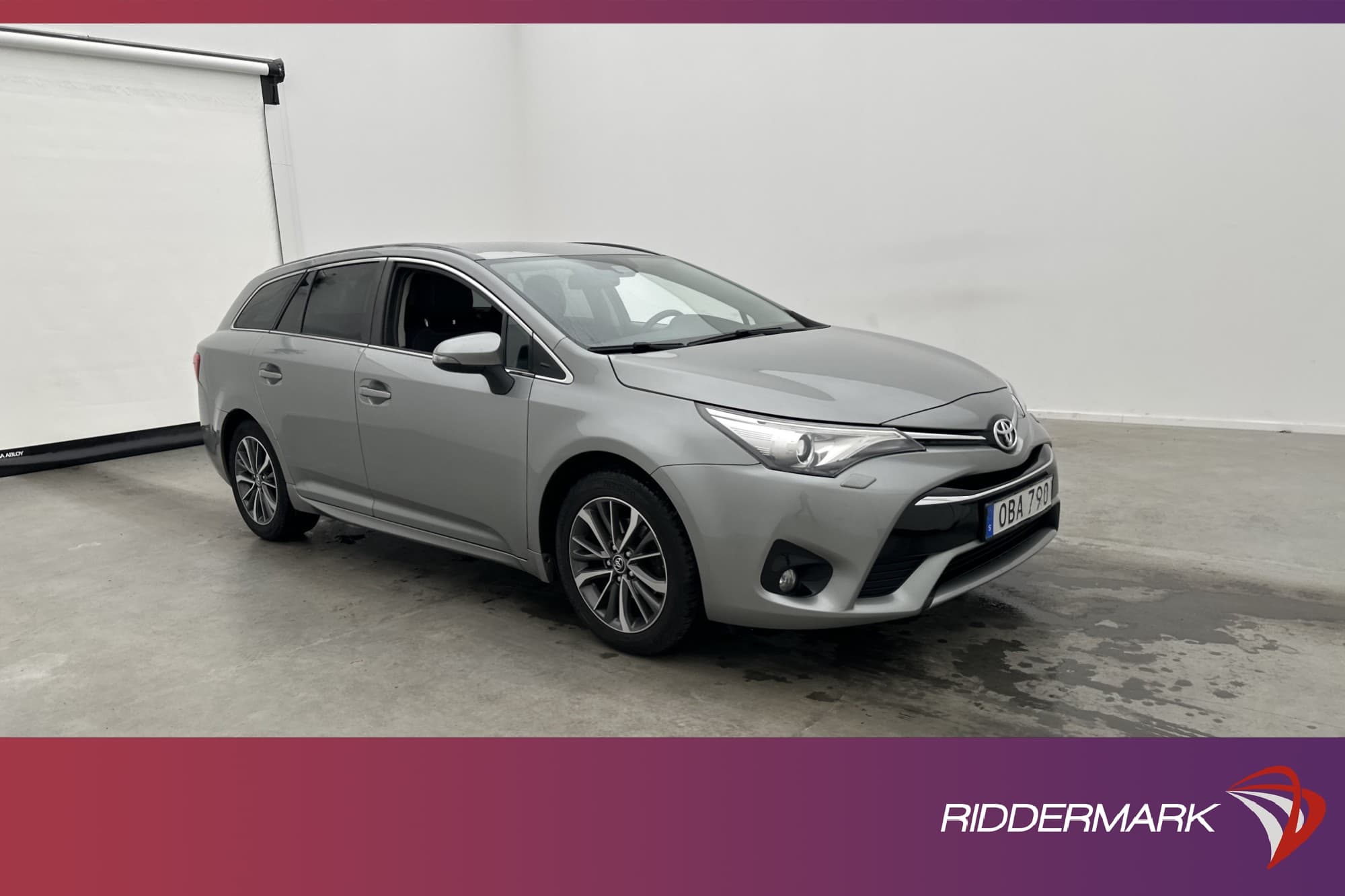 Toyota Avensis Kombi 1.8 147hk