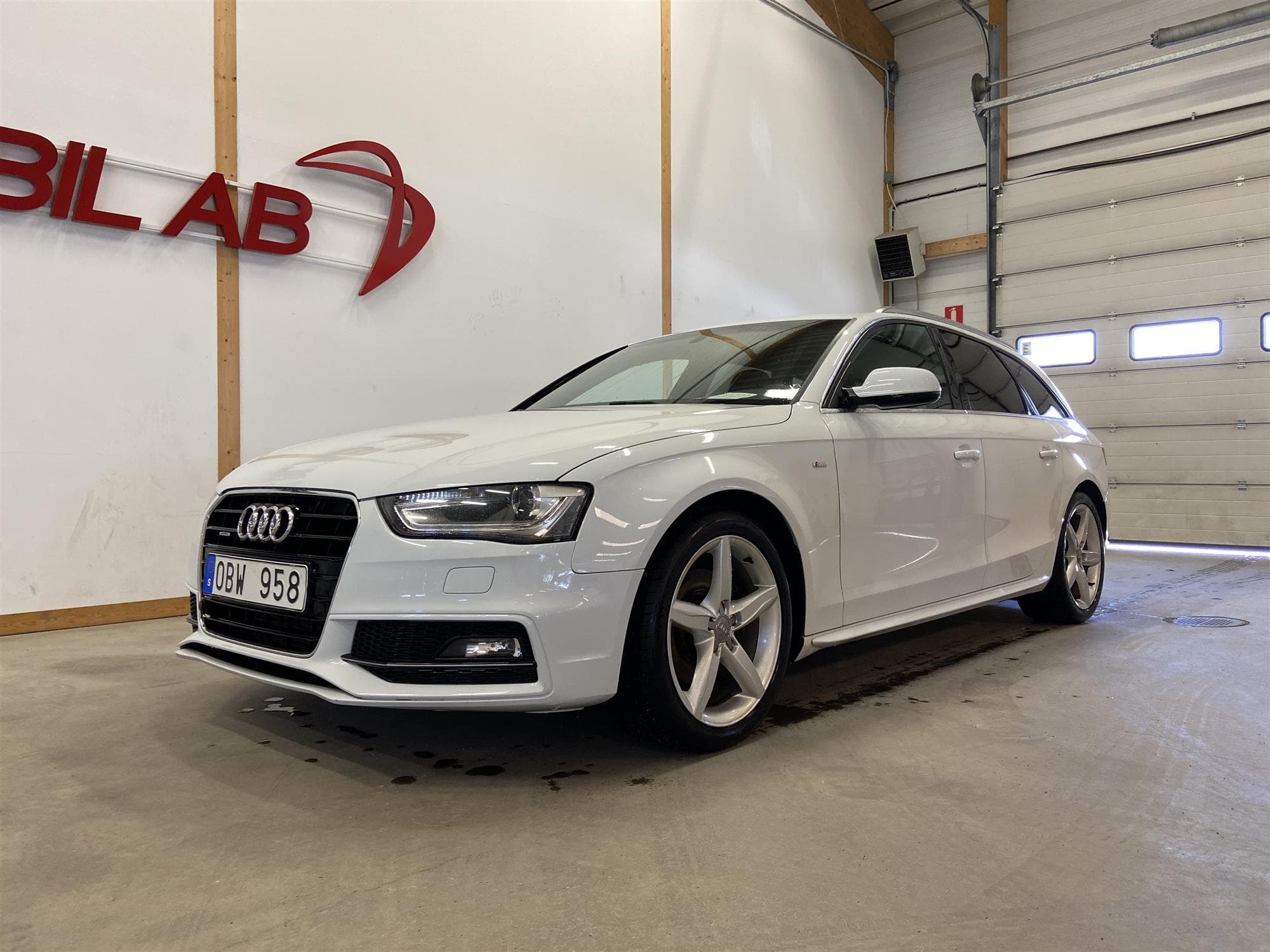 Audi A4 Avant 2.0 TDI DPF Quattro S Tronic 177hk